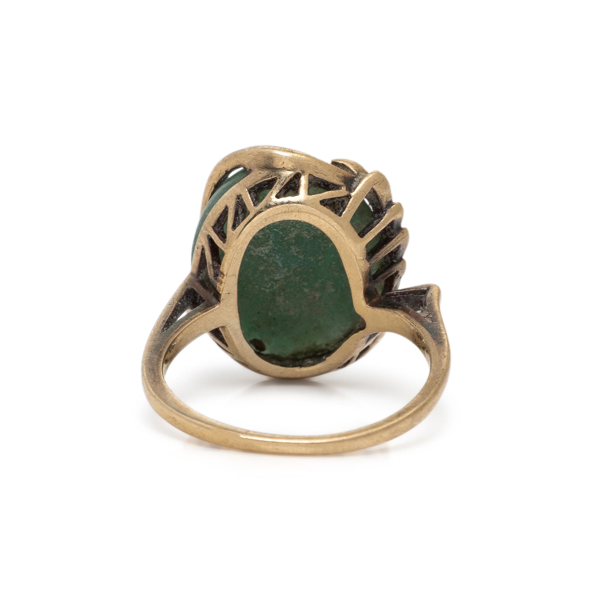 YELLOW GOLD AND JADE RING