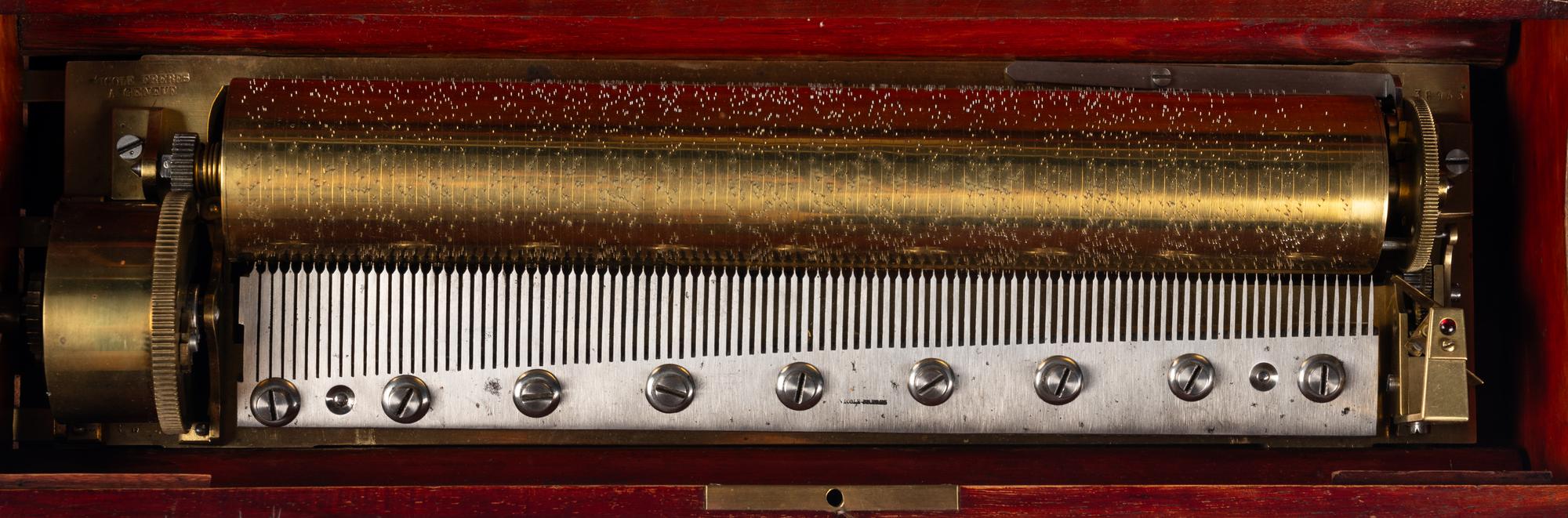 A Keywind Eight-Air Music Box by Nicole Frères