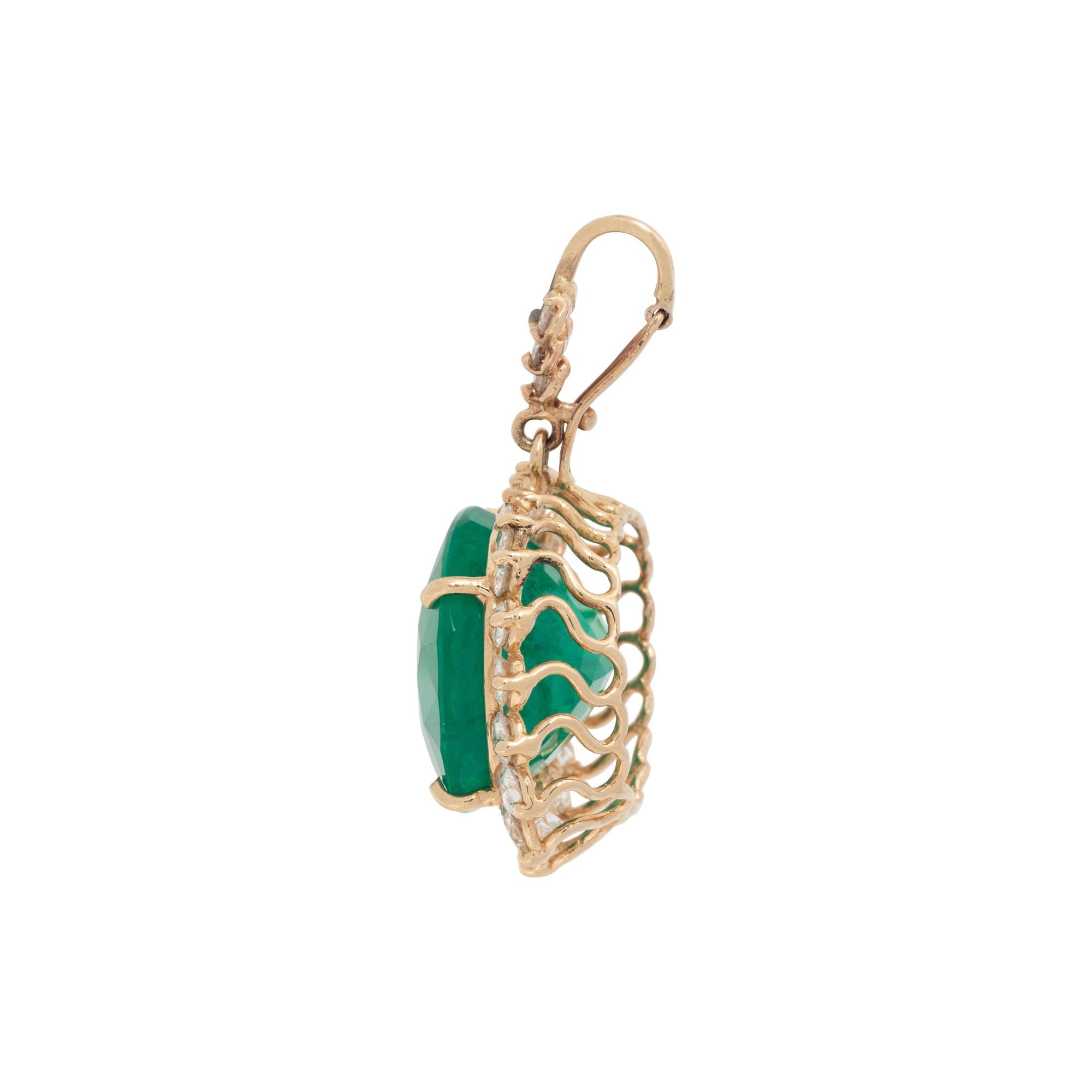 EMERALD AND DIAMOND PENDANT