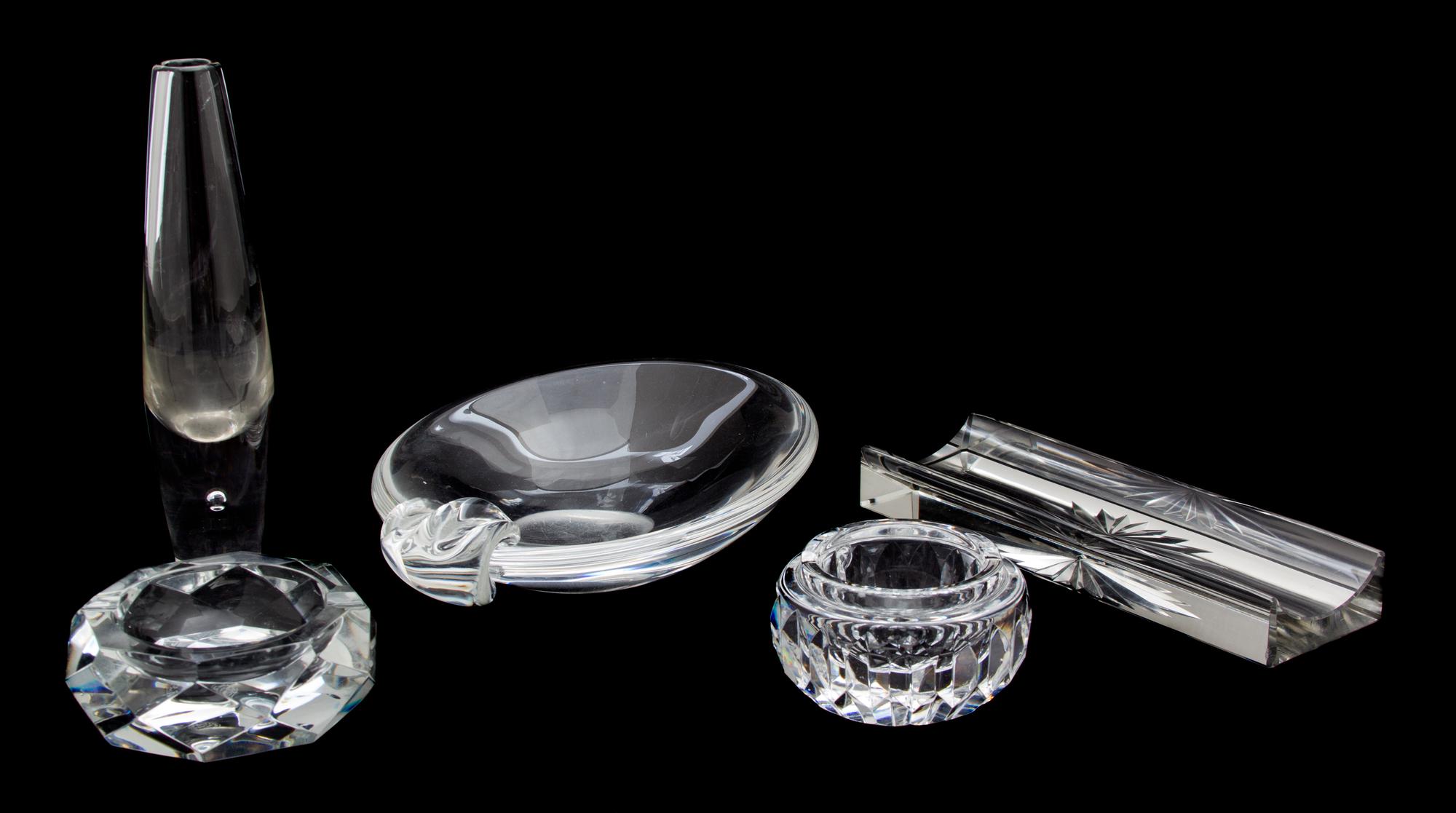 A Group of Four Contemporary Glass Articles Diameter of largest — 20TH CENTURY