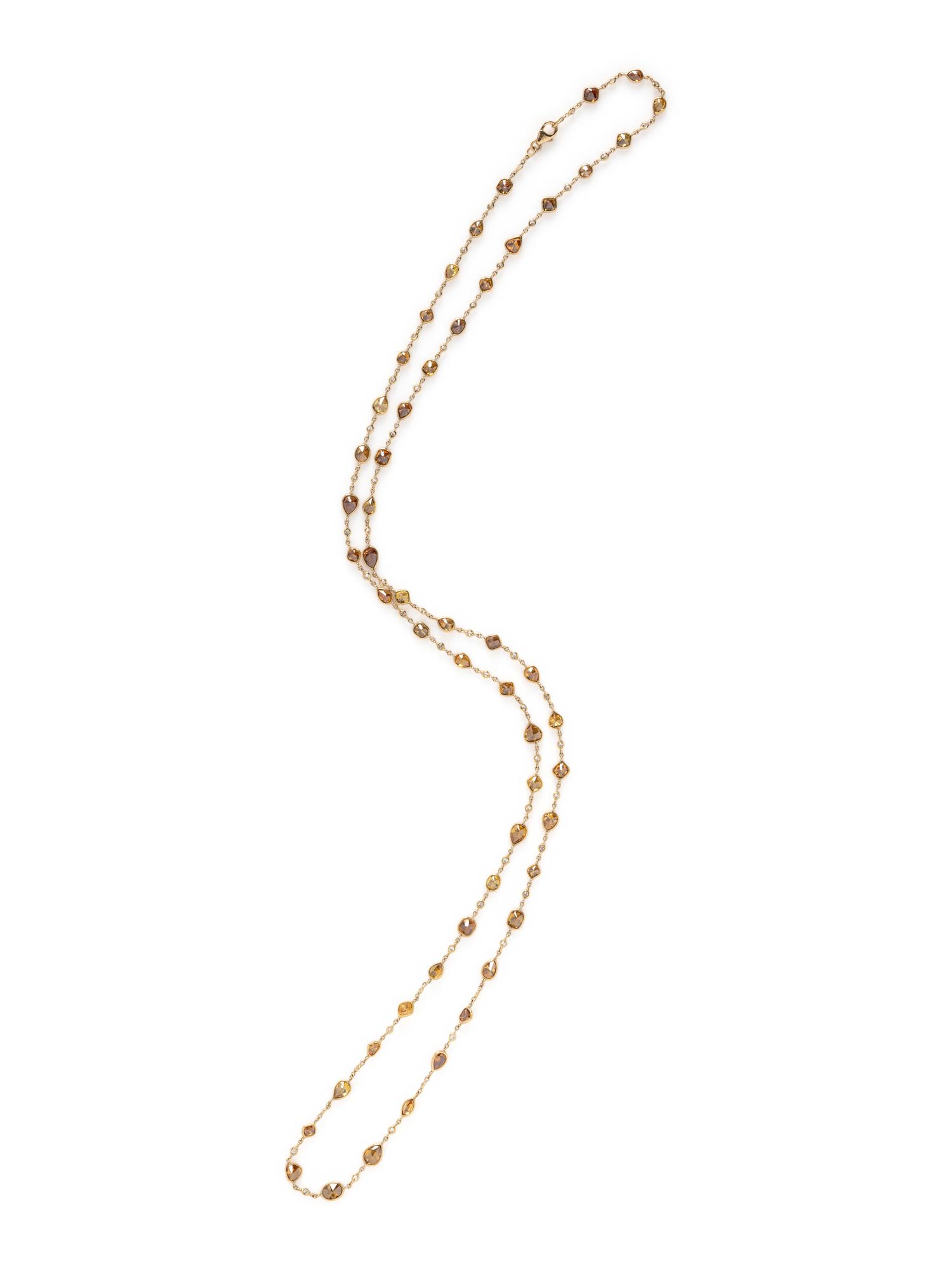 COLORED DIAMOND AND DIAMOND NECKLACE