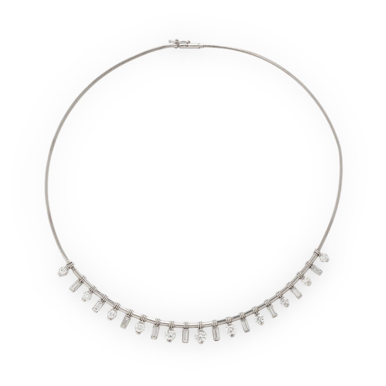 DIAMOND AND WHITE GOLD COLLAR NECKLACE