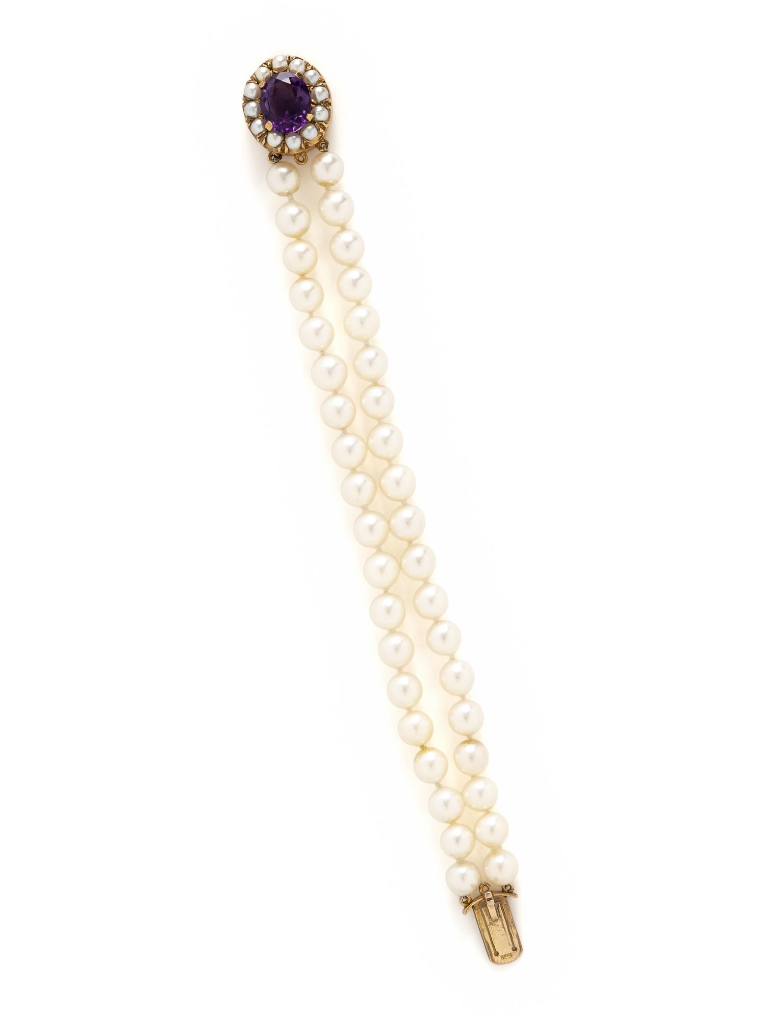 AMETHYST, CULTURED PEARL, AND YELLOW GOLD BRACELET