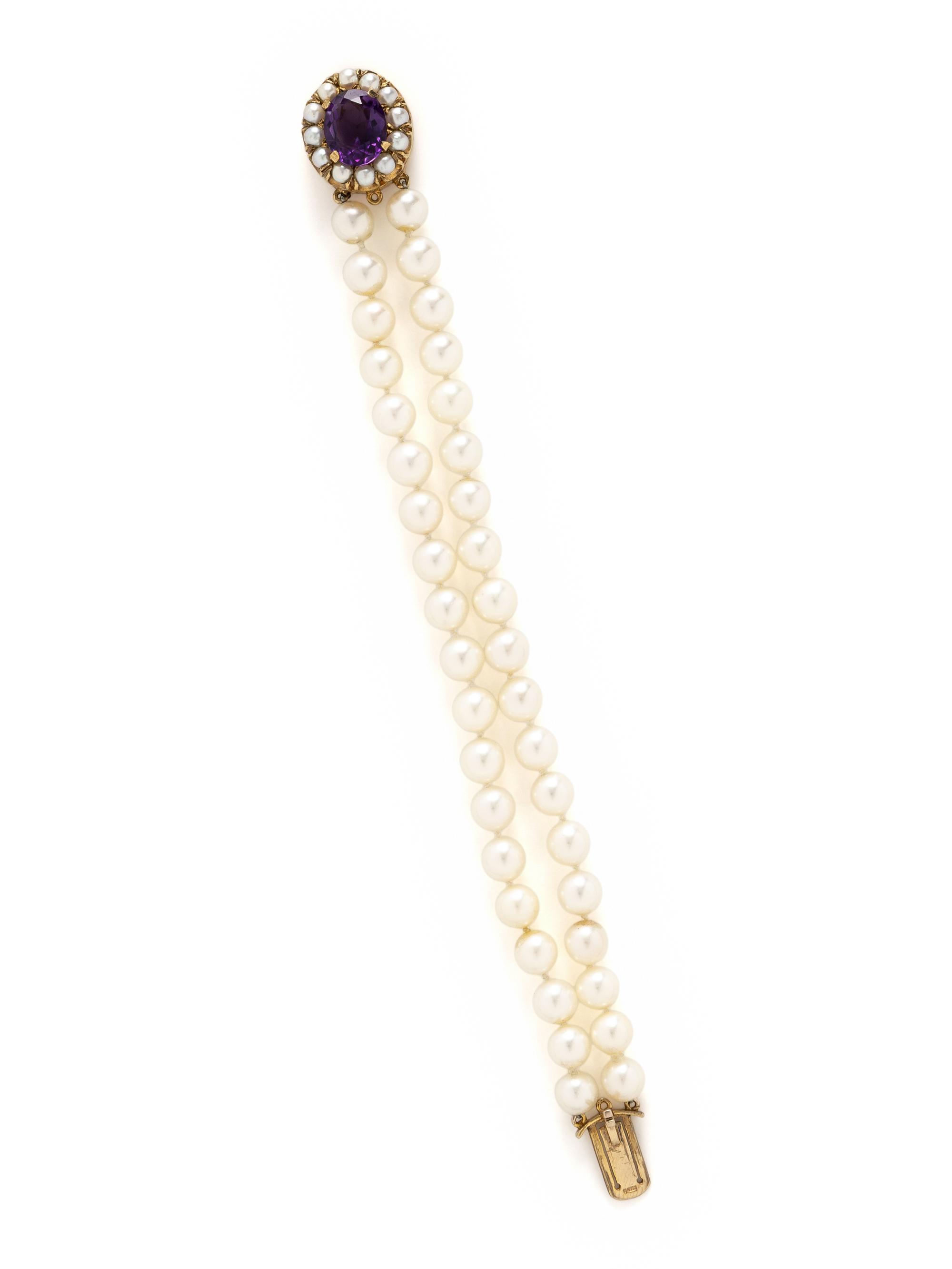 AMETHYST, CULTURED PEARL, AND YELLOW GOLD BRACELET