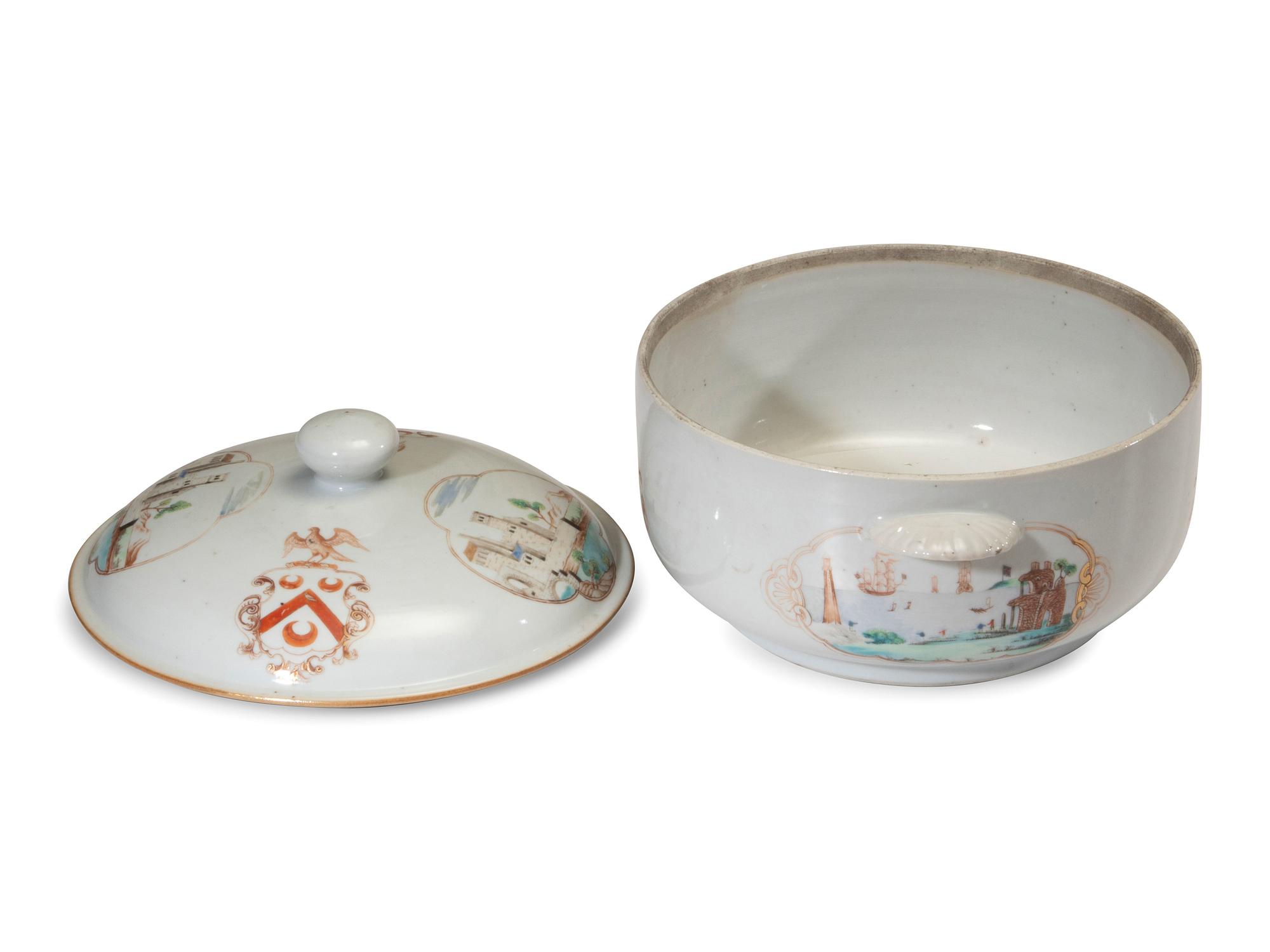 Twelve Chinese Export Pole Family Armorial Porcelain Articles