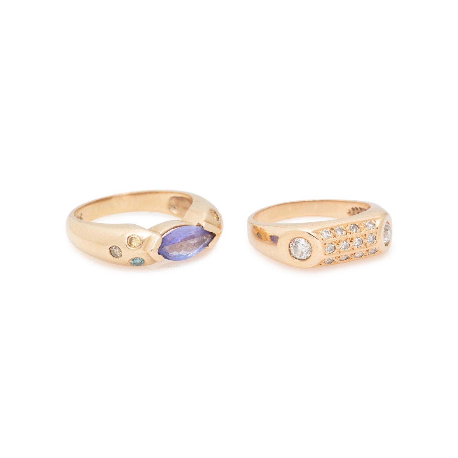COLLECTION OF YELLOW GOLD AND DIAMOND RINGS