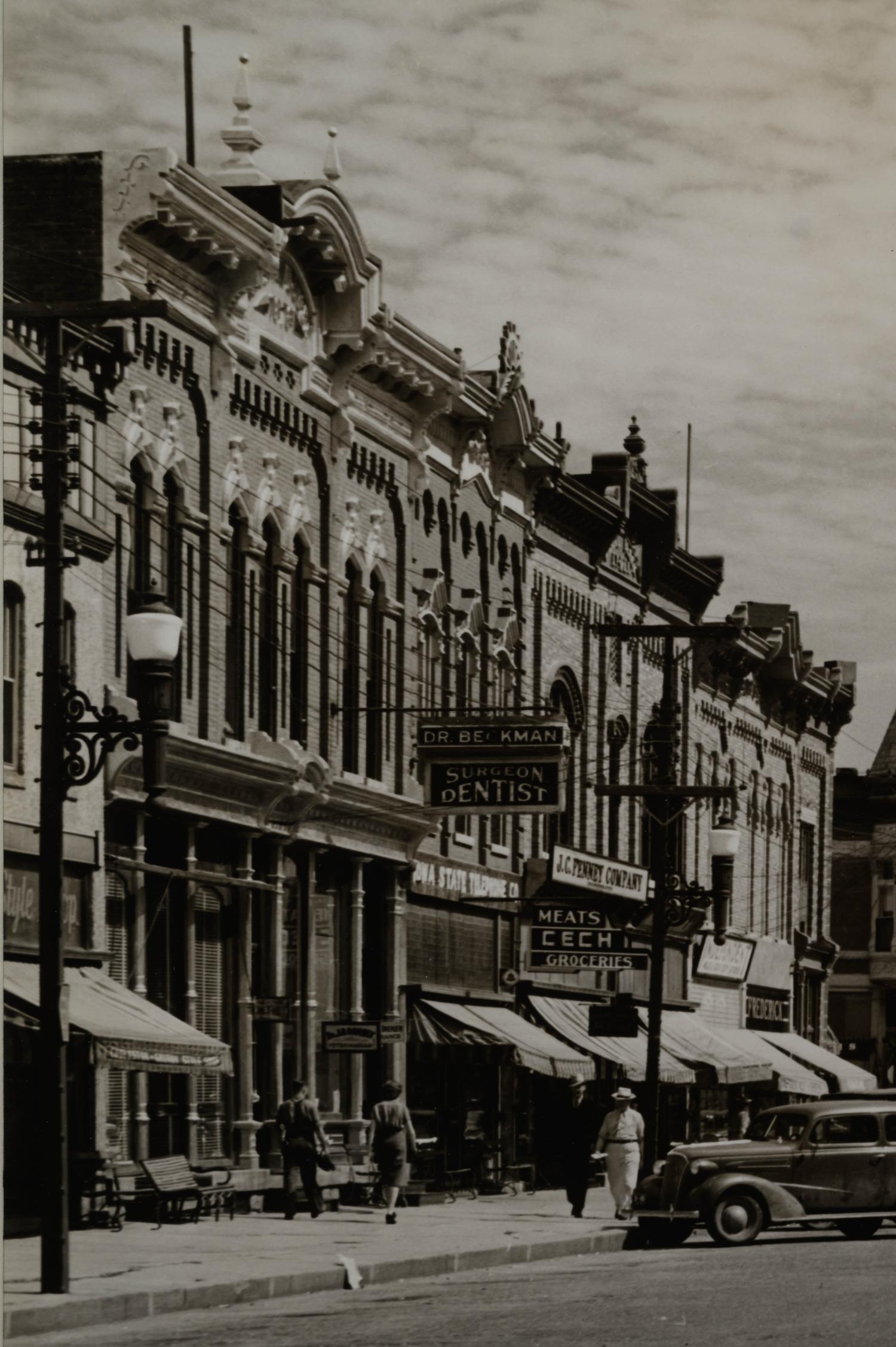 Arthur Rothstein (American, 1915-1985) — Main Street (G Avenue), Grundy Center, Iowa, 1939 (printed later)