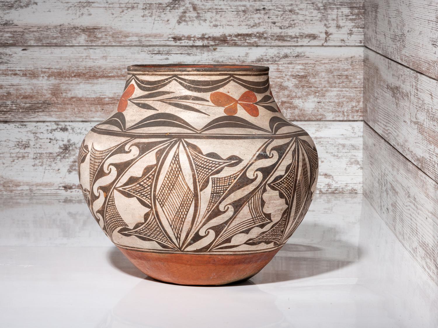 Zia Polychrome Pottery Jar