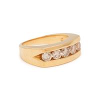 YELLOW GOLD AND DIAMOND RING