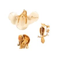 COLLECTION OF YELLOW GOLD BROOCHES