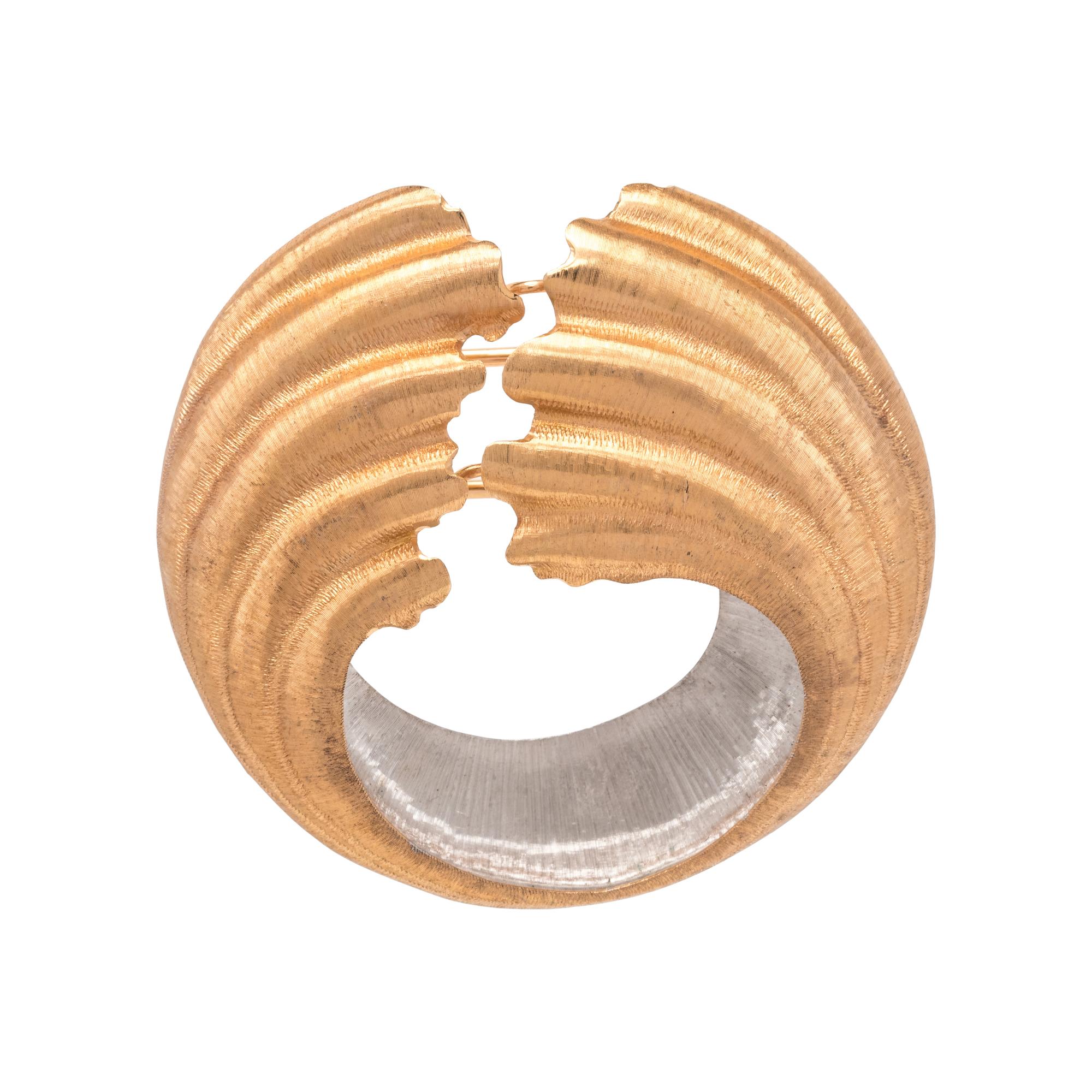 BUCCELLATI, ROSE GOLD AND PLATINUM BROOCH