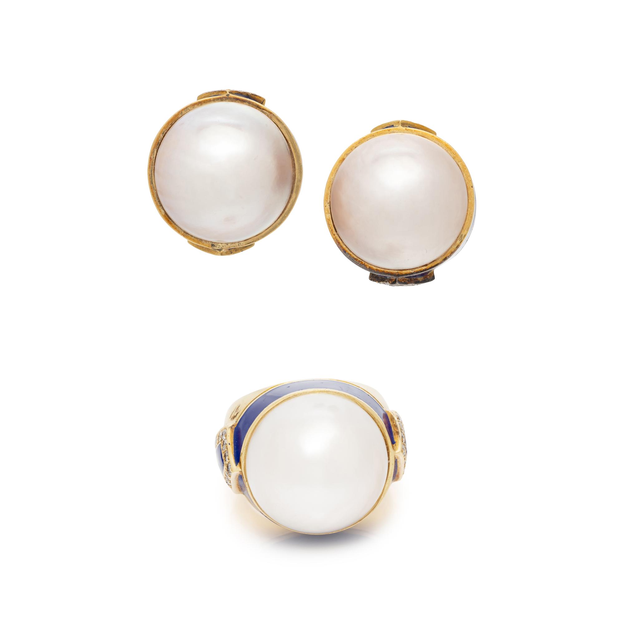 MABÉ PEARL, DIAMOND, AND ENAMEL JEWELRY SET