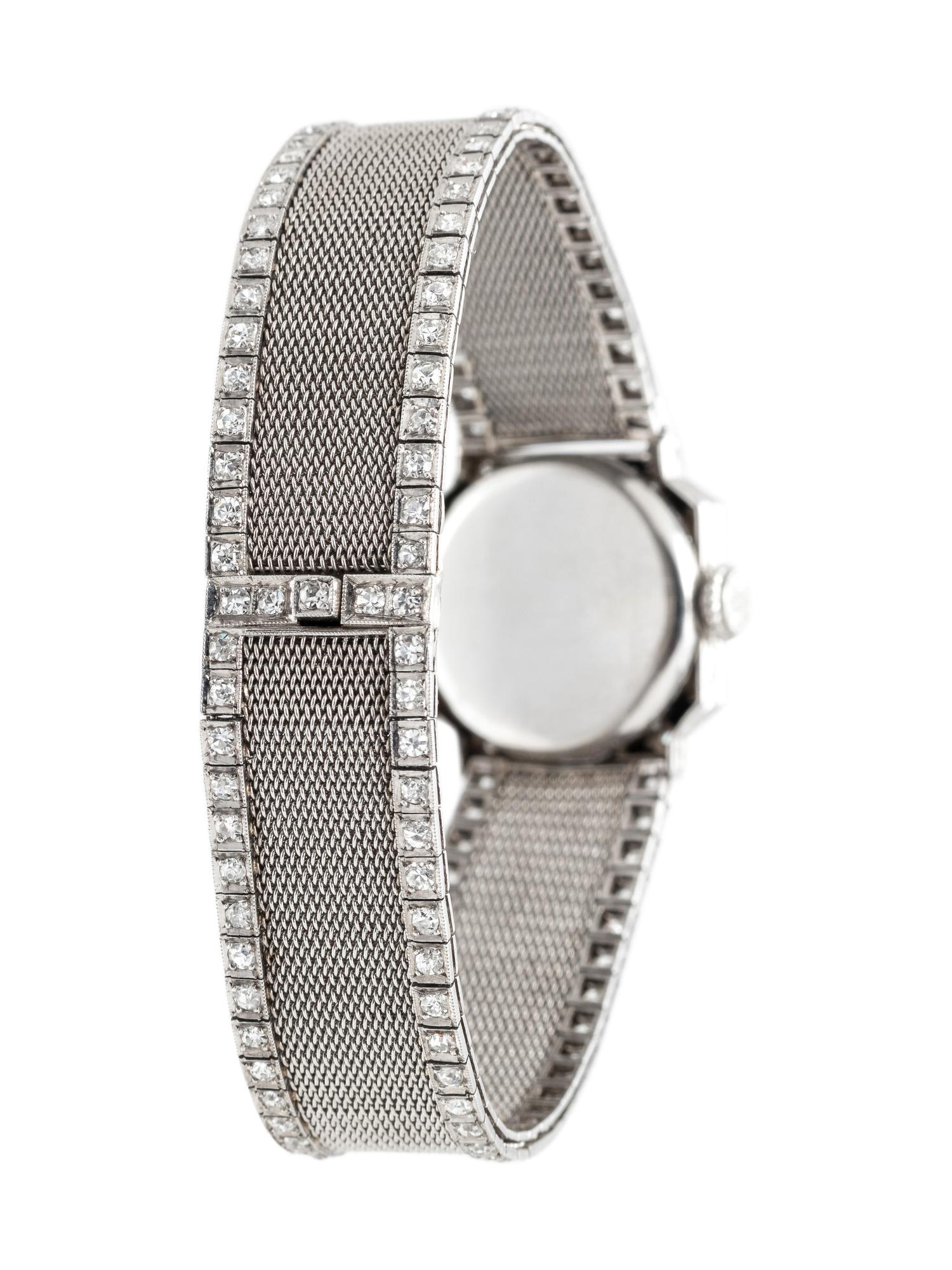 ART DECO, PLATINUM, DIAMOND AND ONYX WRISTWATCH
