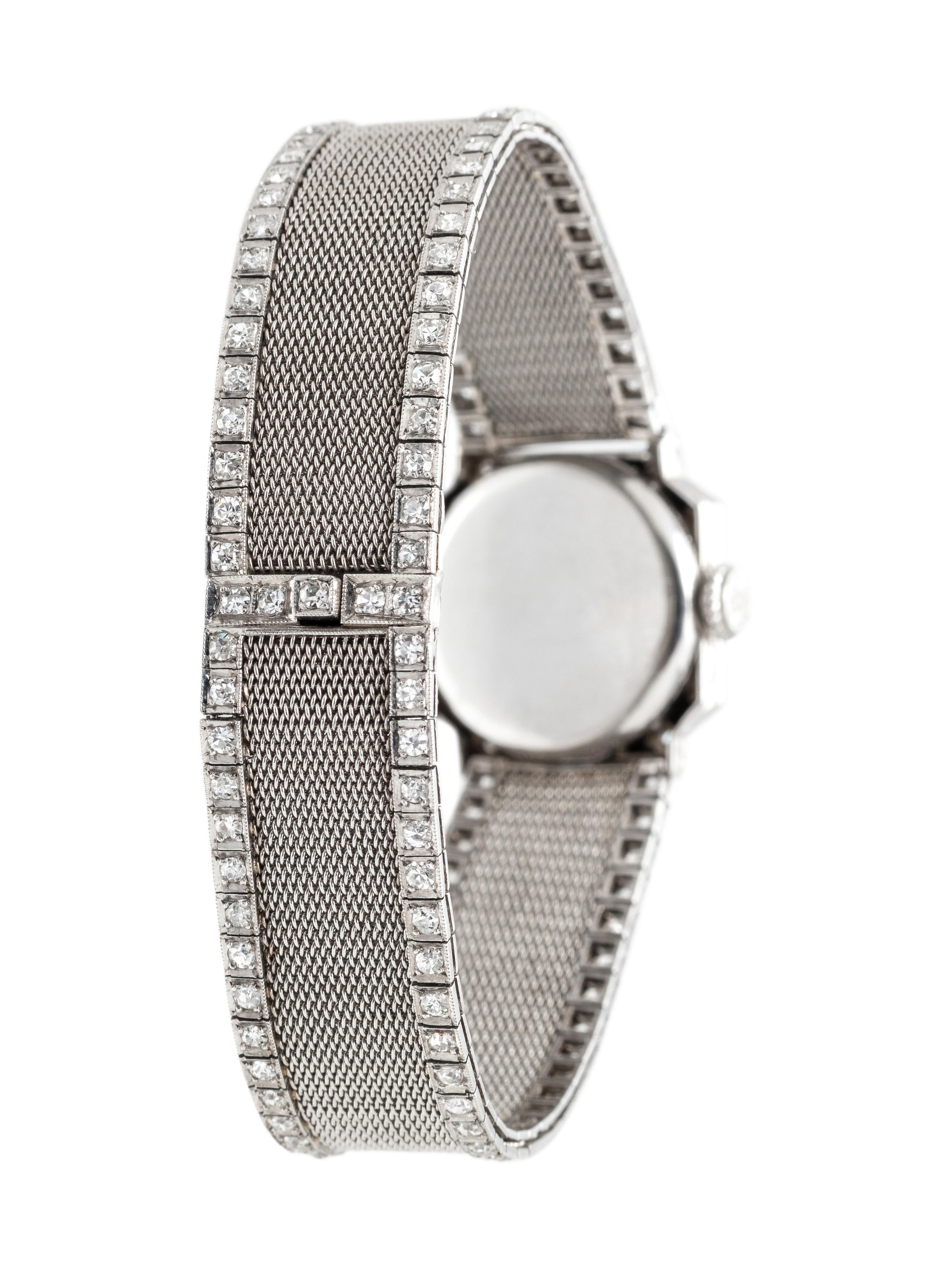 ART DECO, PLATINUM, DIAMOND AND ONYX WRISTWATCH