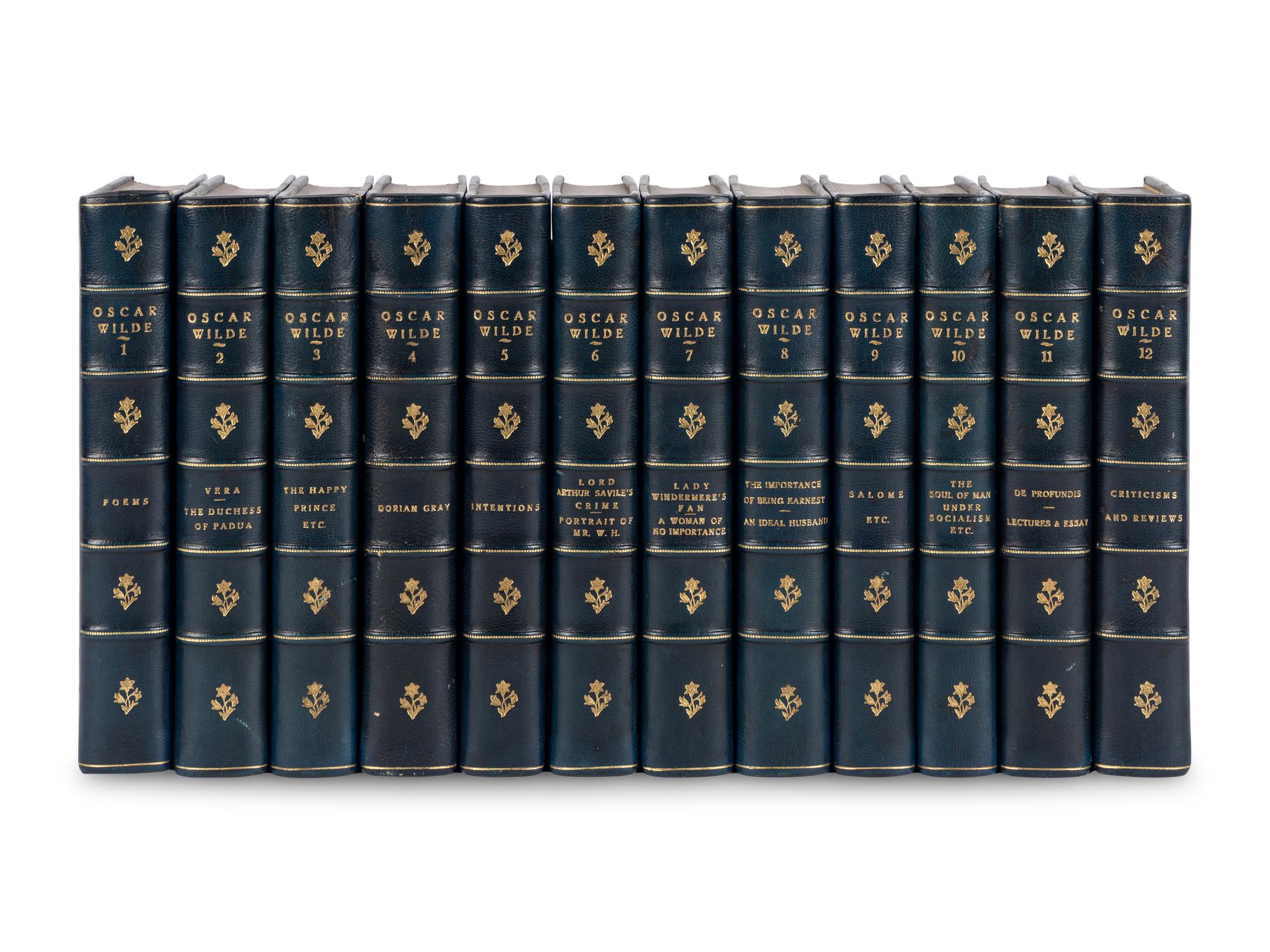 WILDE, Oscar (1854-1900). The Complete Works of Oscar Wilde . New York: Wm. H. Wise & Company, 1927.