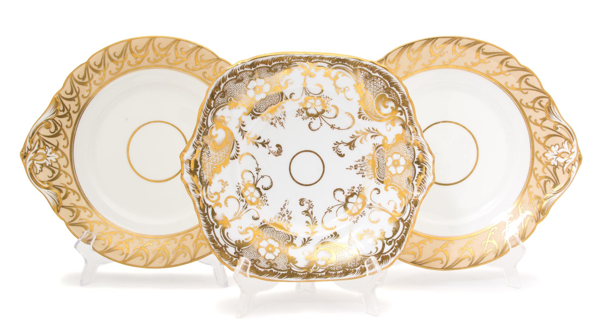 Three English Porcelain Serving Plates Length of largest 11 inches. — 19TH CENTURY