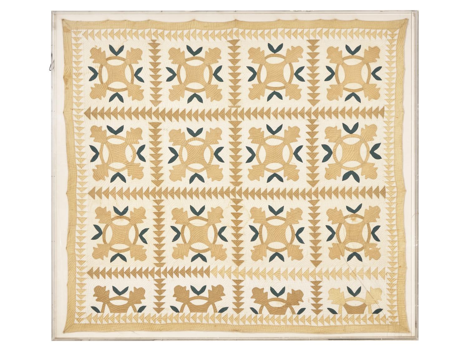 A Green and Tan Cotton Applique "Oak Leaf" Quilt