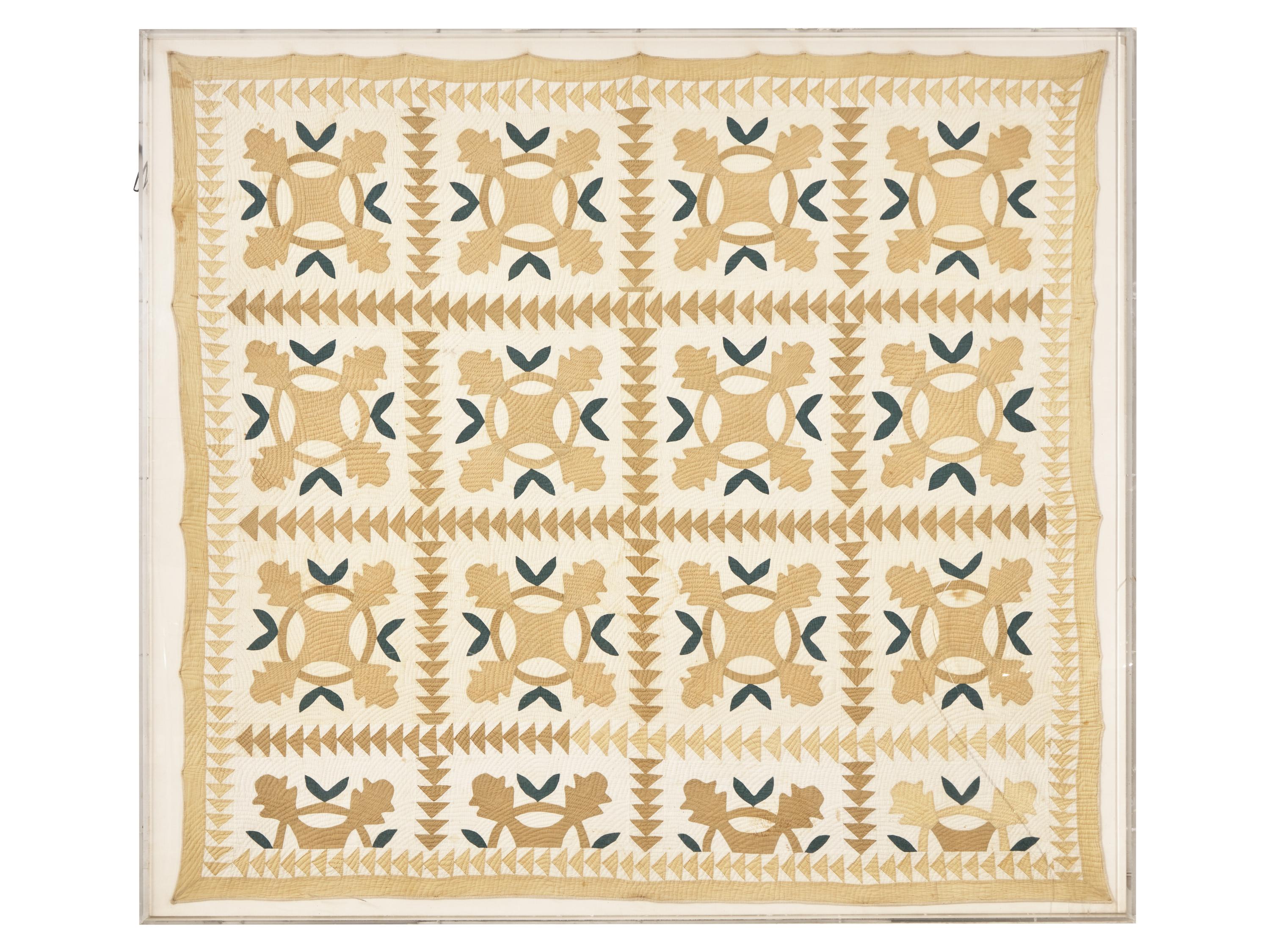 A Green and Tan Cotton Applique "Oak Leaf" Quilt
