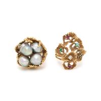 TWO YELLOW GOLD AND GEMSTONE RINGS