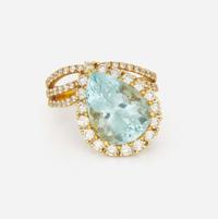An 18K Yellow Gold, Aquamarine, and Diamond Ring