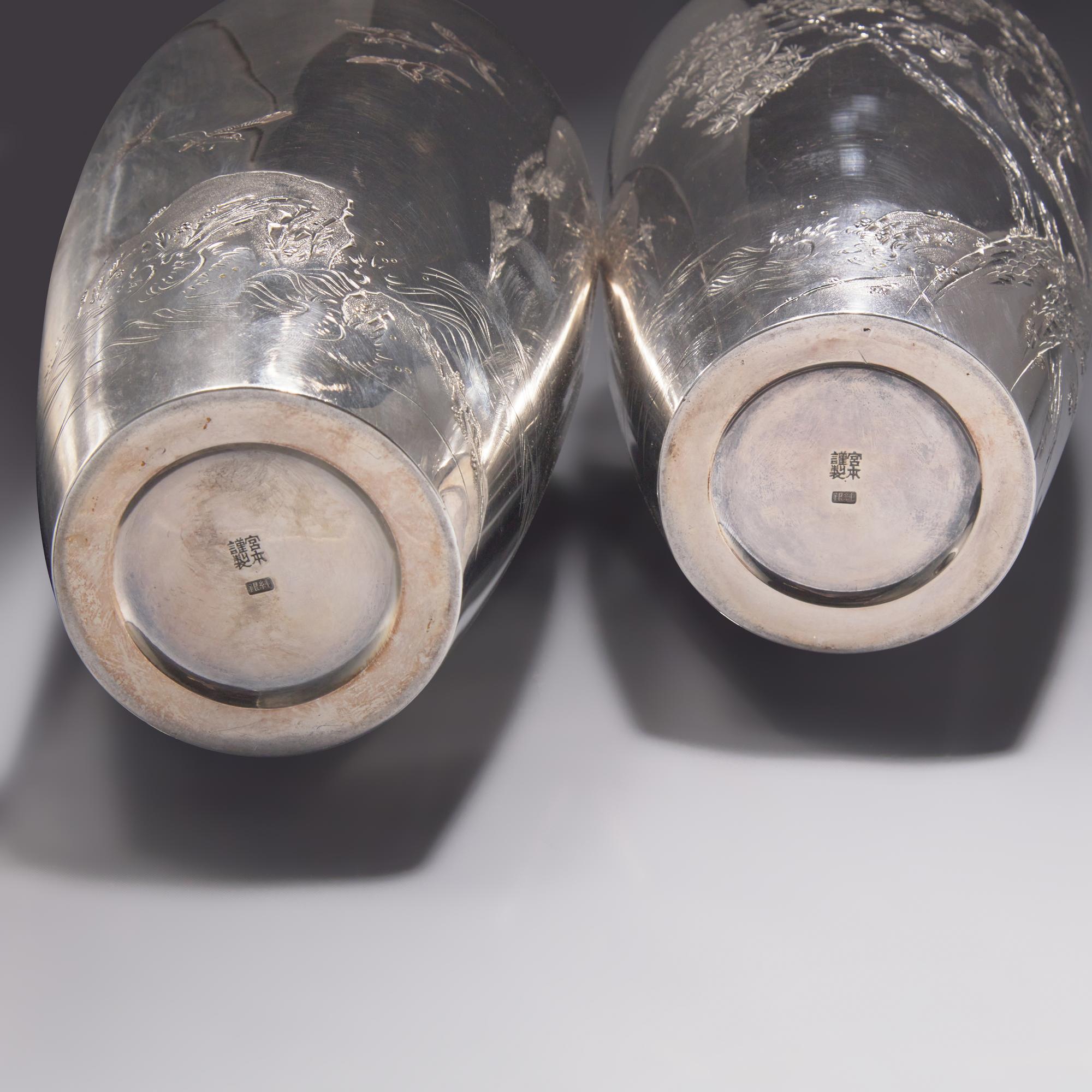 A Pair of Japanese Engraved Silver Vases, Miyamoto, Meiji/Taisho Period — 日本明治/大正時代 刻松鷹圖銀瓶一對