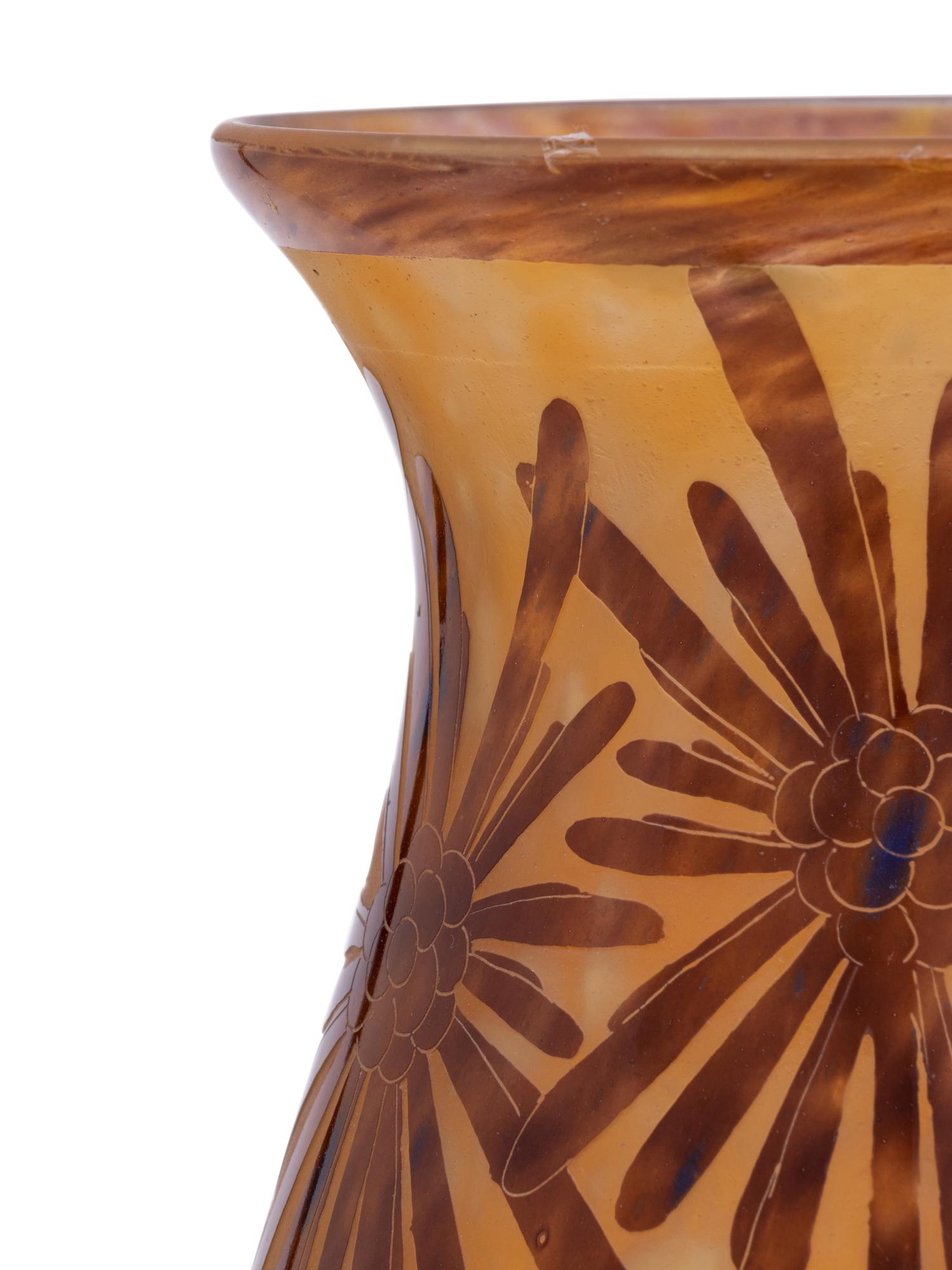 A Le Verre Français Charder Cameo Glass Vase