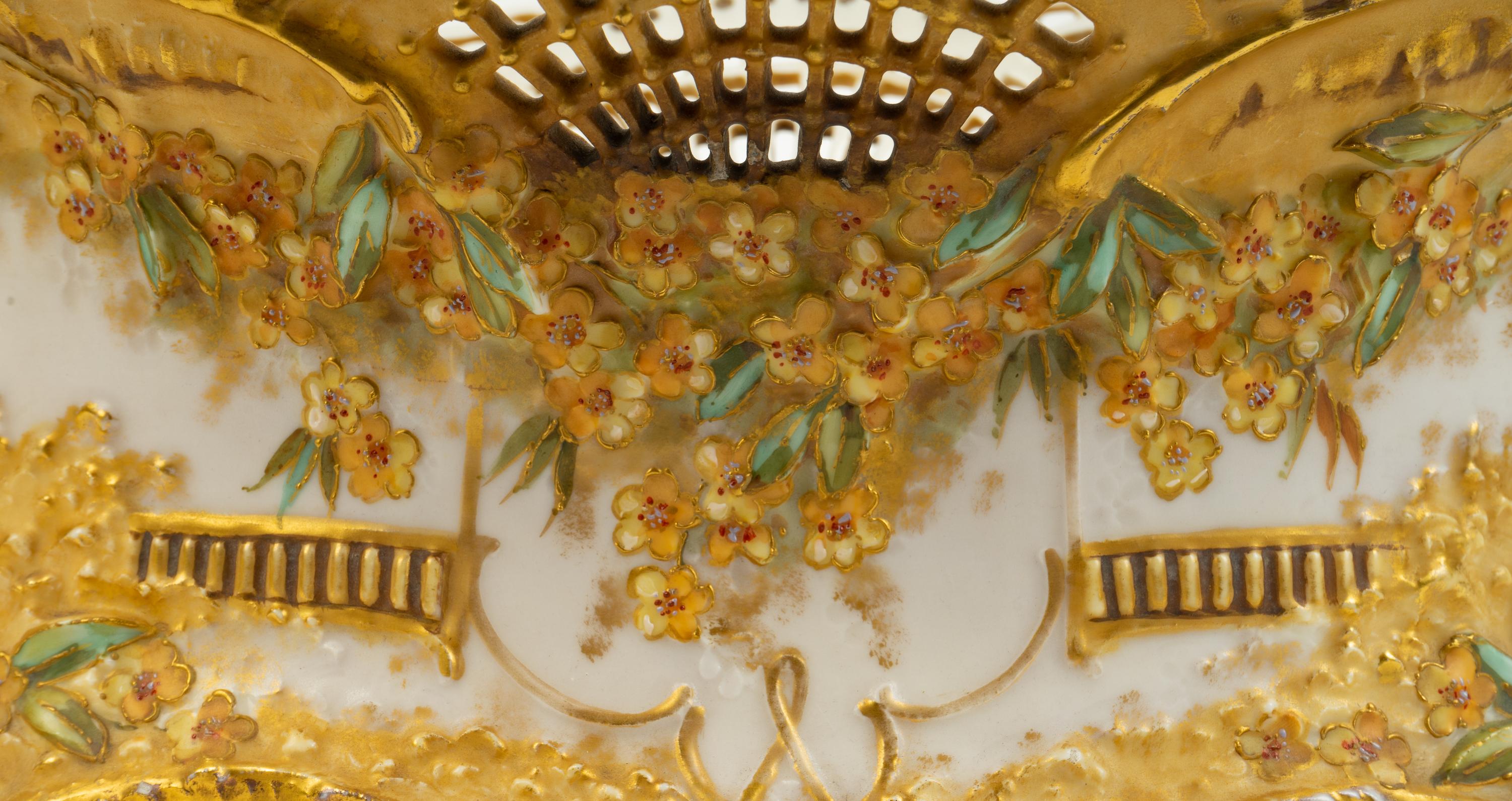 A Continental Porcelain Jardiniere — LATE 19TH/EARLY 20TH CENTURY