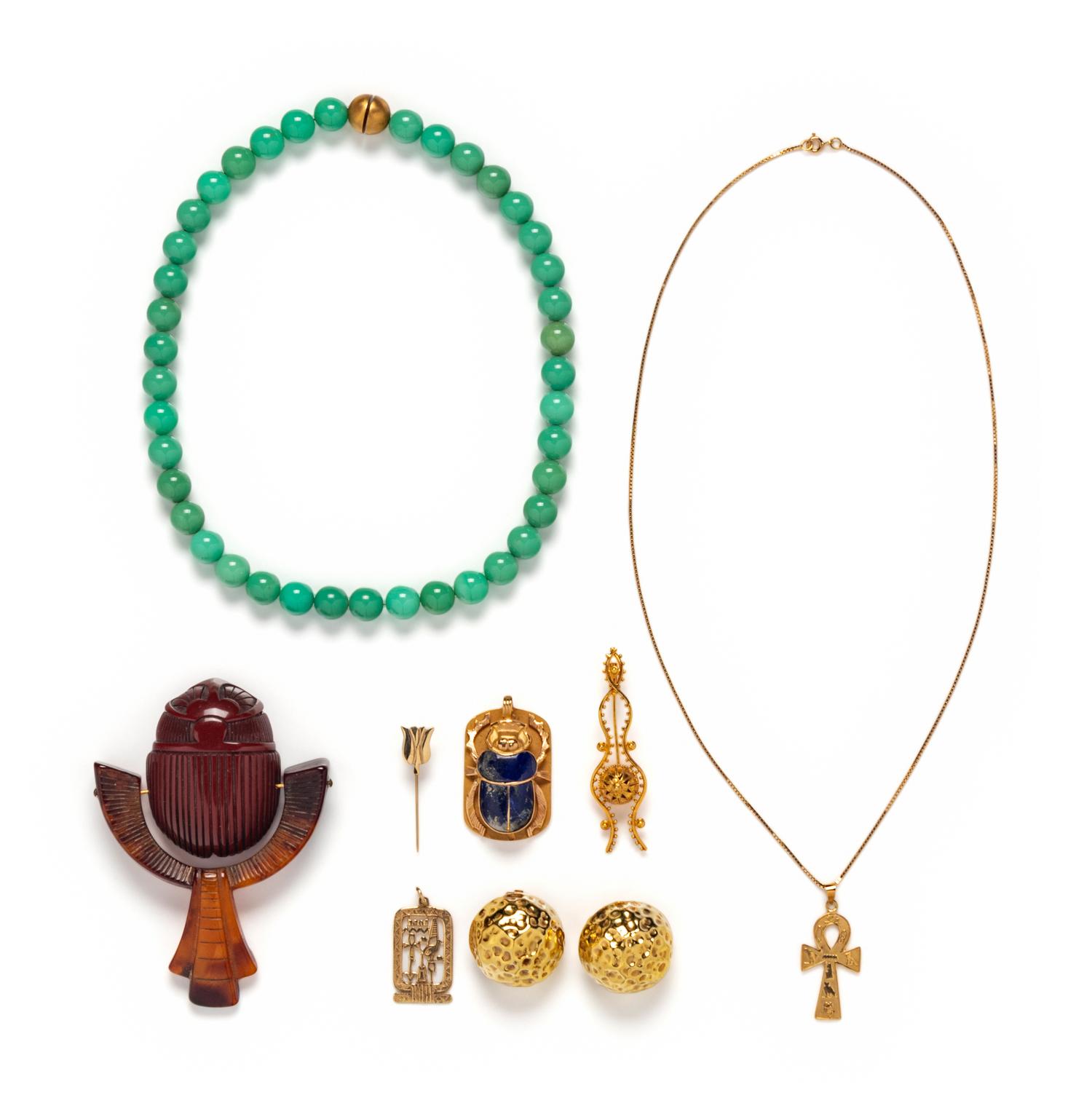 EIGHT PIECES OF JEWELRY, MOSTLY GOLD