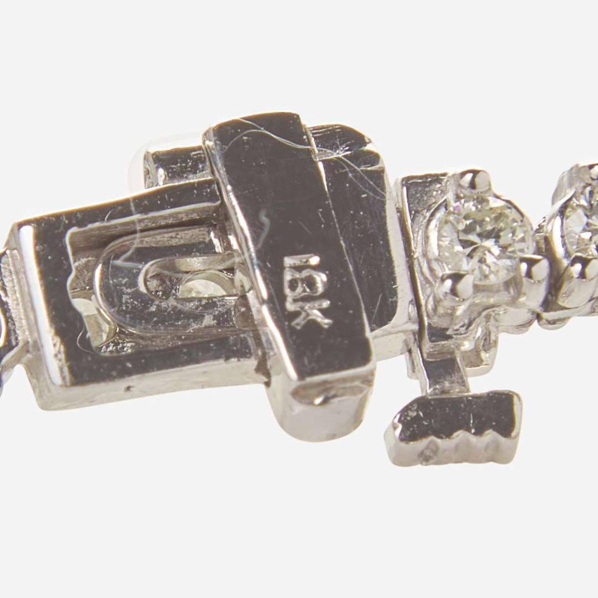 An 18K White Gold and Diamond Rivière Necklace