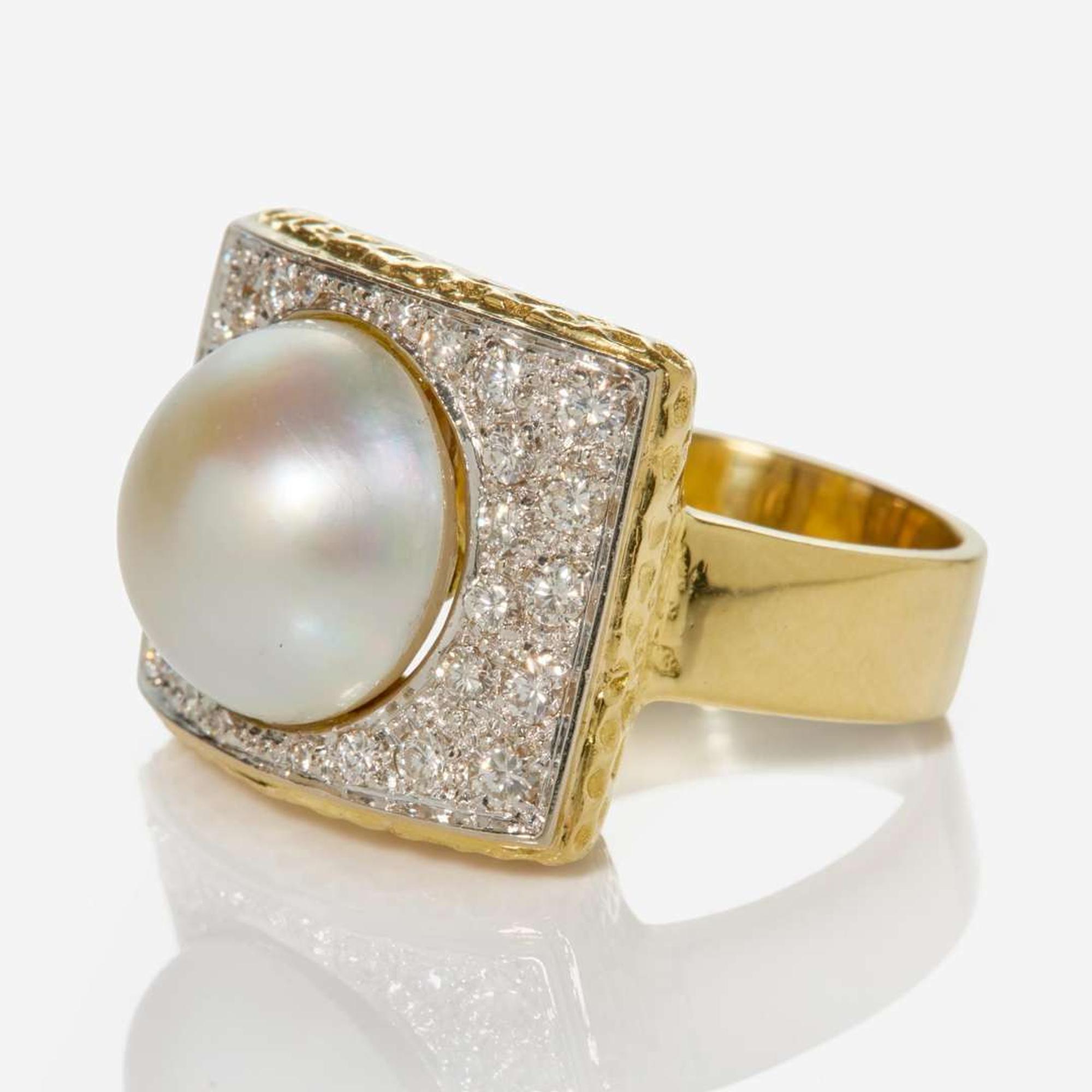 An 18K Yellow Gold, Pearl, and Diamond Ring