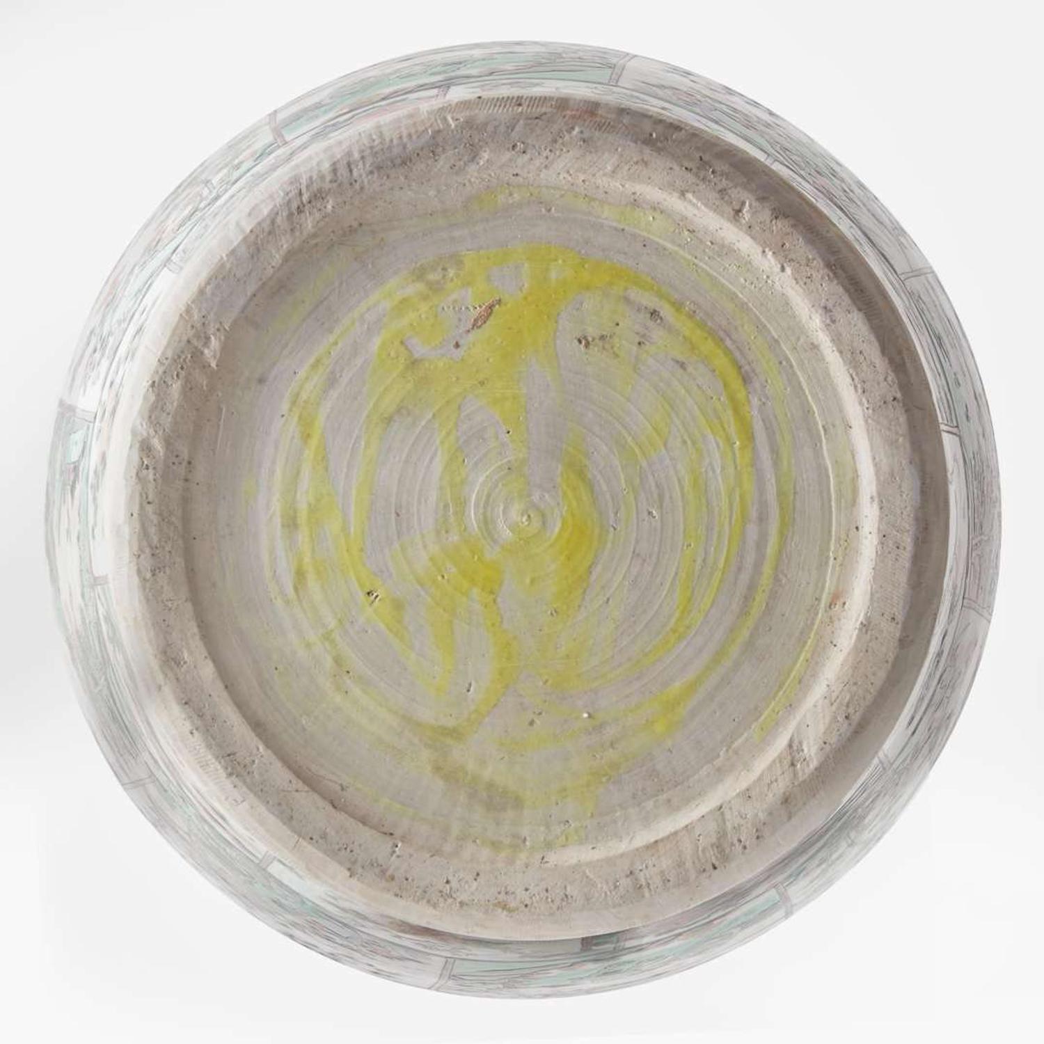 An impressive large Chinese famille verte-decorated jar and cover 五彩大盖罐 Kangxi period ? ??