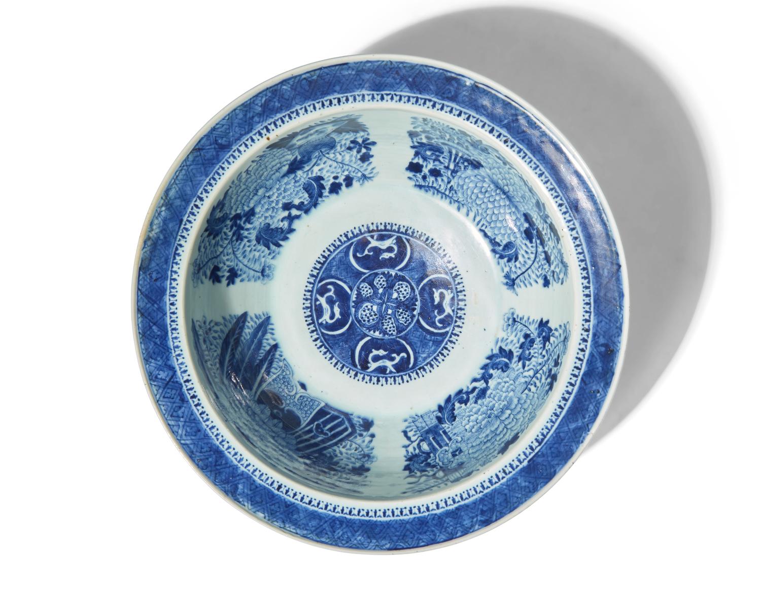 A Chinese Export Porcelain Blue Fitzhugh Basin, Ewer, Vase, and Pitcher