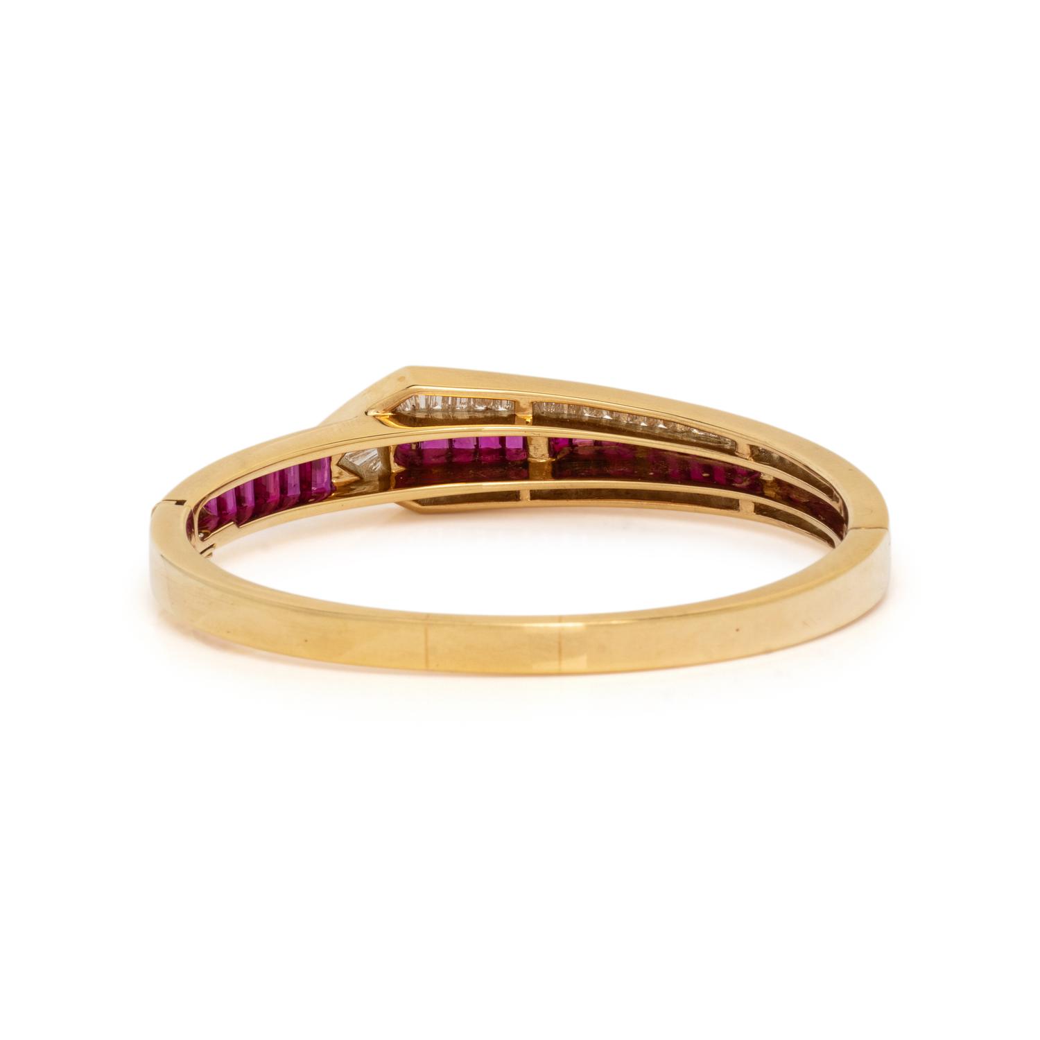 YELLOW GOLD, RUBY, AND DIAMOND BANGLE BRACELET