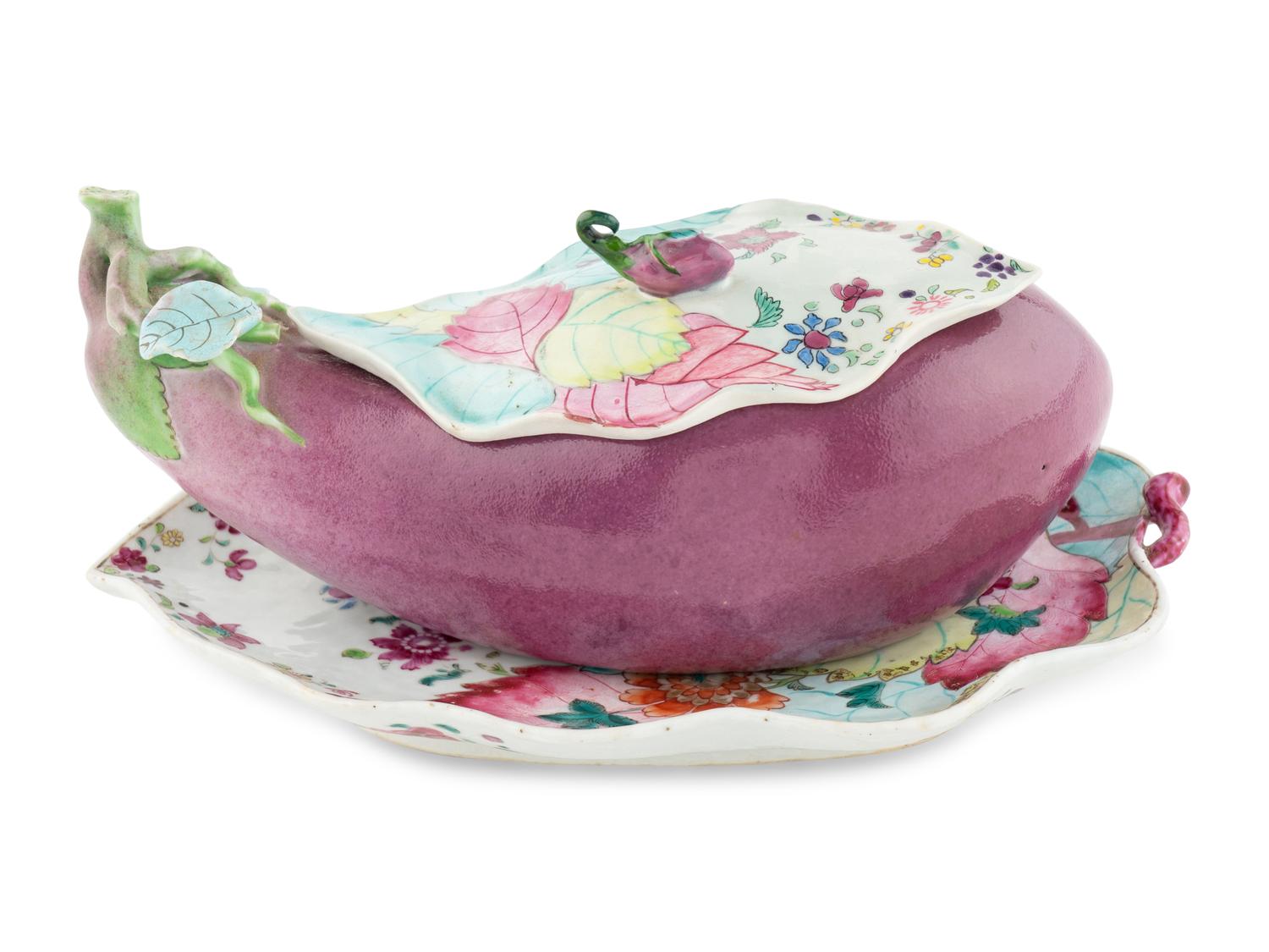A Chinese Export "Tobacco Leaf" Porcelain Eggplant-Form Sauce Tureen and Underplate