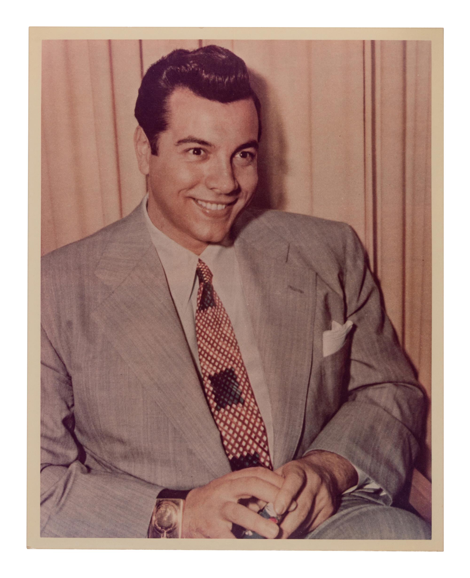[20TH-CENTURY OPERA SINGERS]. A group of 5 signed and inscribed photographs of opera singers from the 1950s-1960s, comprising images of: