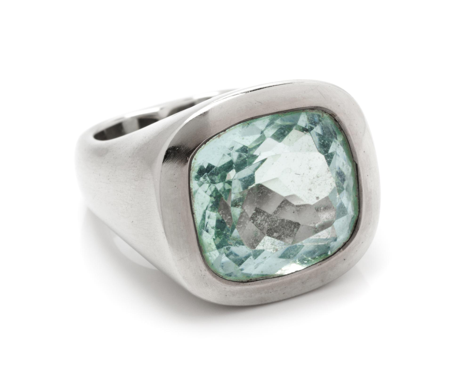 An 18 Karat White Gold and Aquamarine Ring, Eve Alfille, 13.30 dwts.