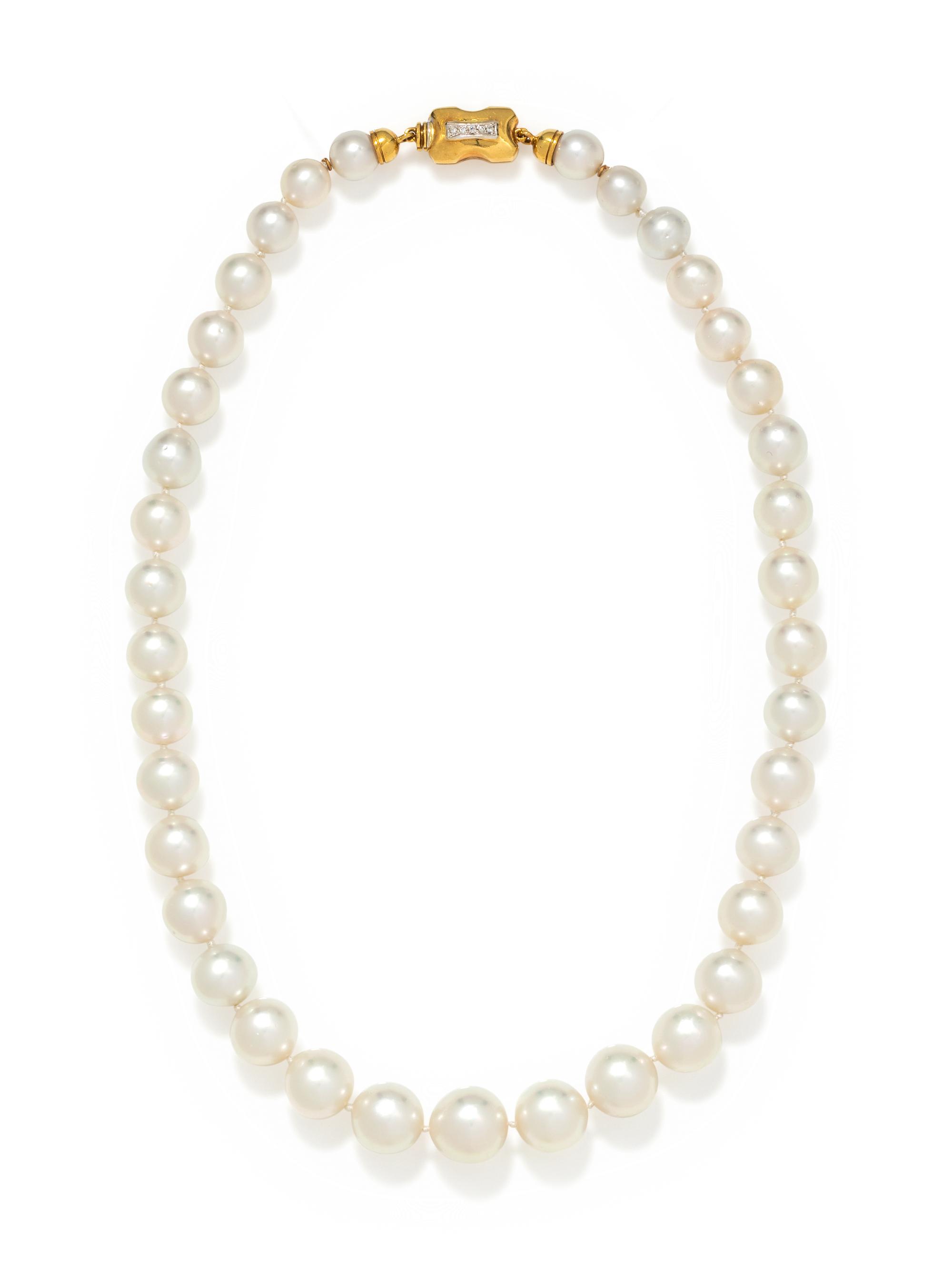 CULTURED SOUTH SEA PEARL NECKLACE