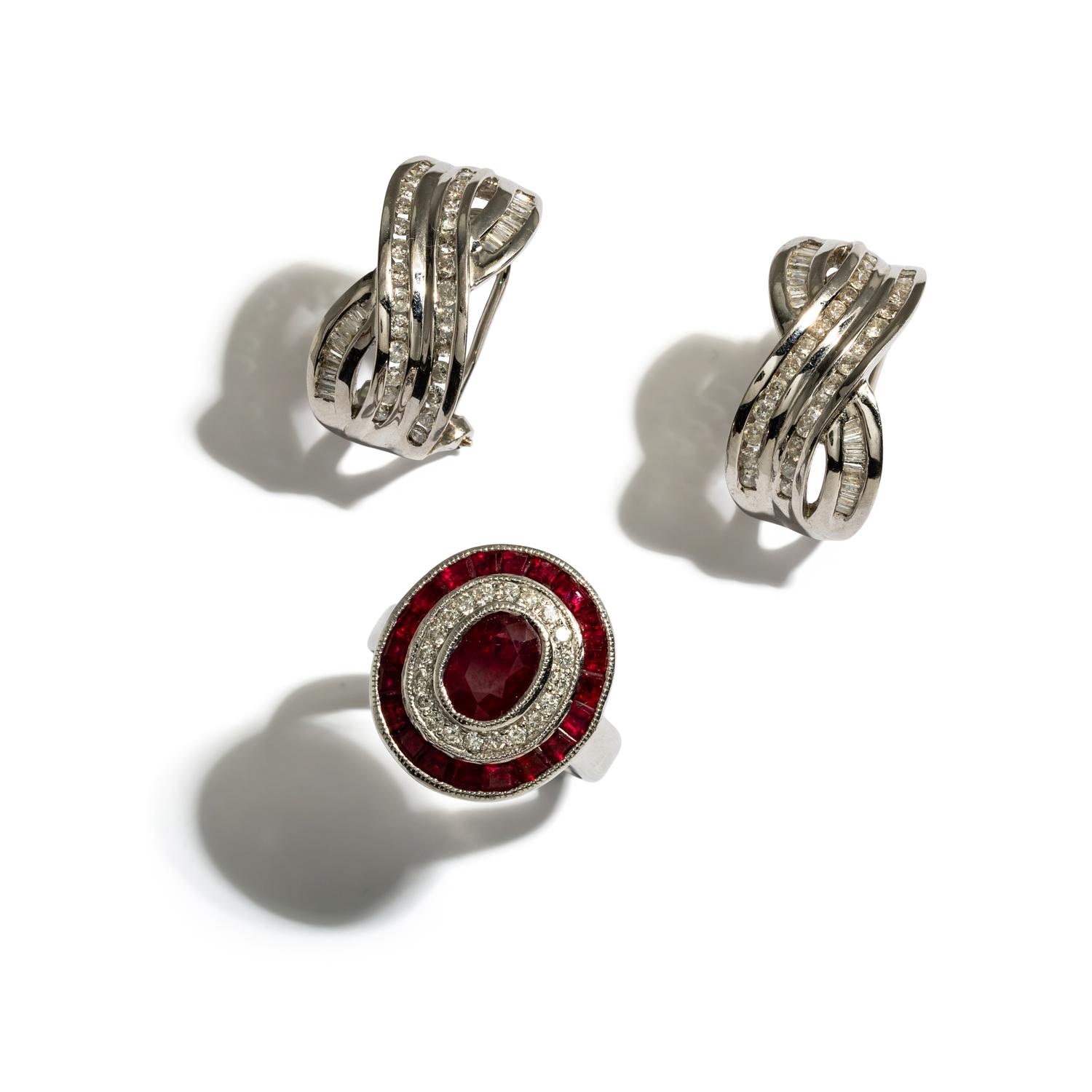 DIAMOND AND SYNTHETIC RUBY RING AND DIAMOND EARRINGS