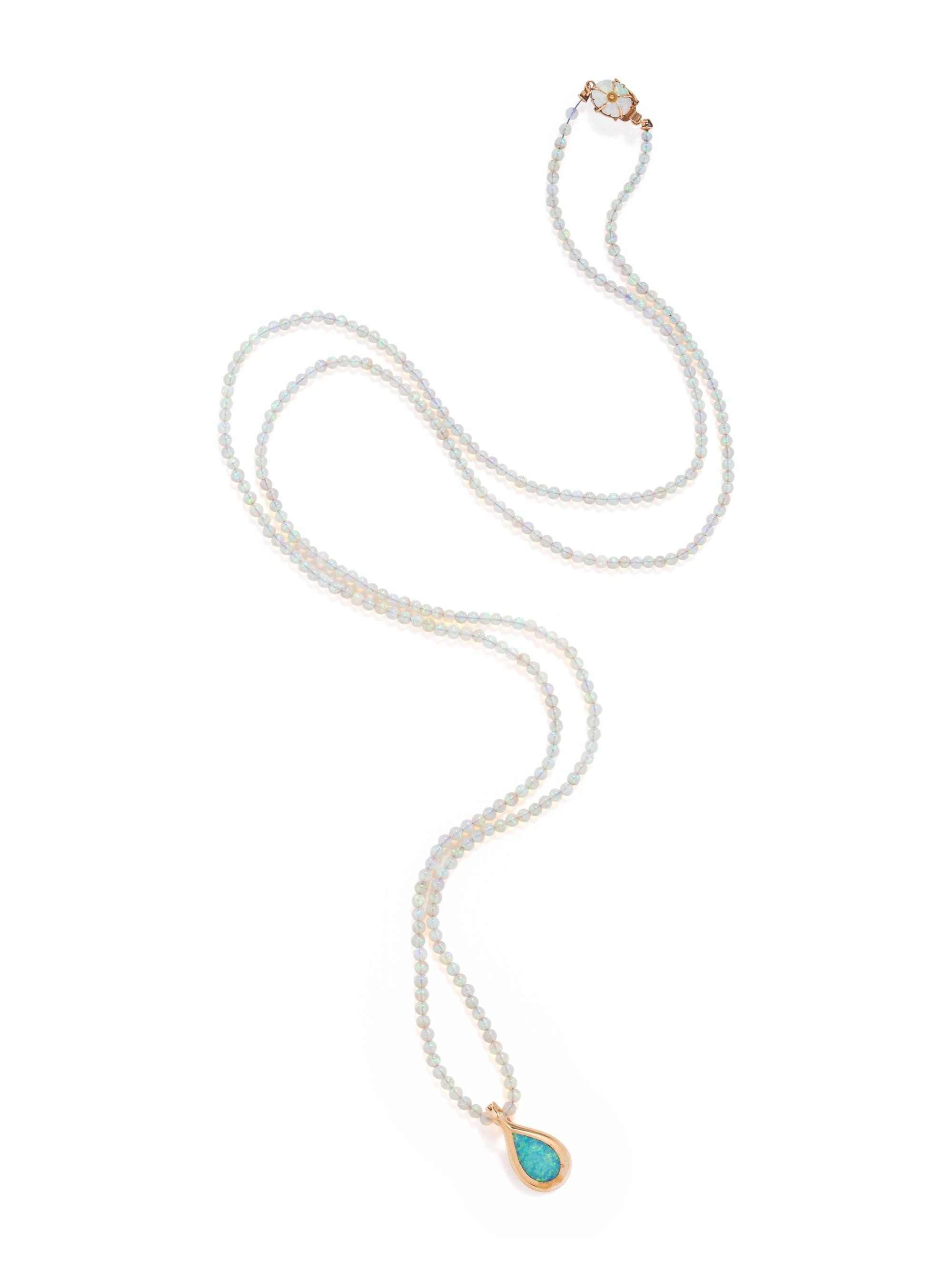 COLLECTION OF YELLOW GOLD AND OPAL JEWELRY