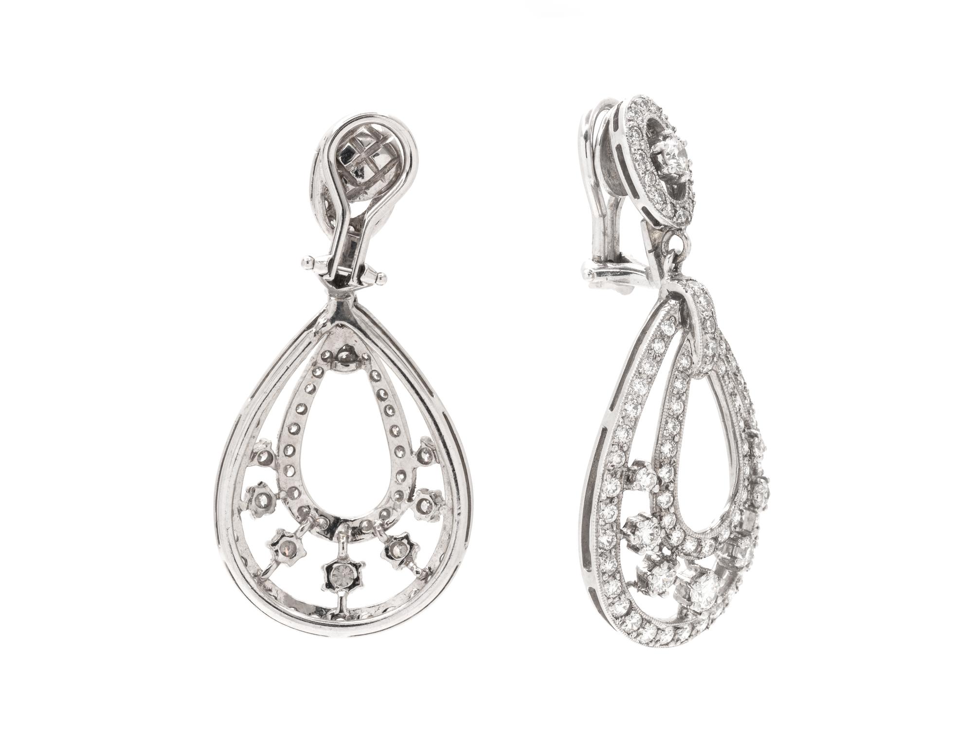 DIAMOND EARCLIPS