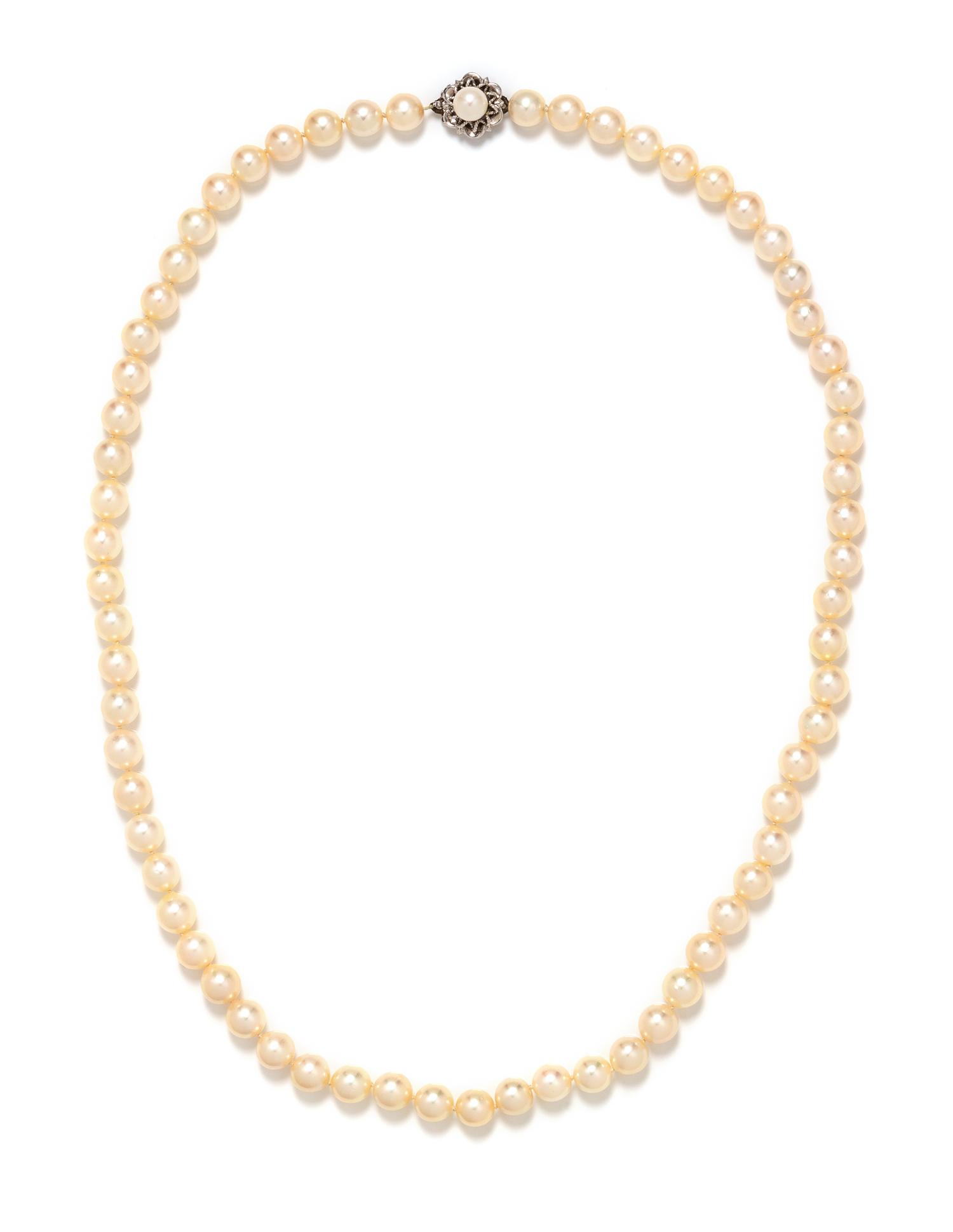 CULTURED PEARL NECKLACE