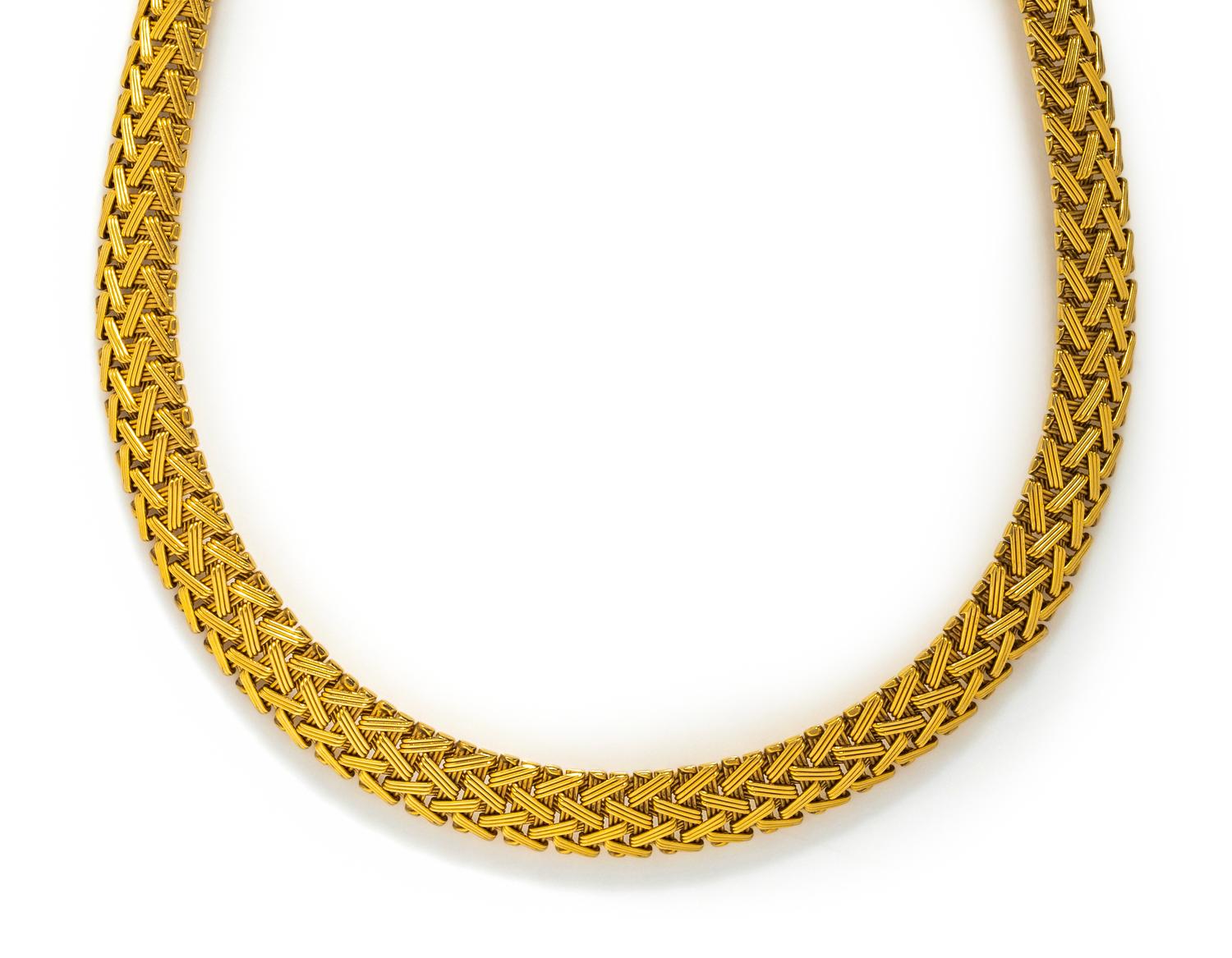 YELLOW GOLD NECKLACE