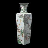 A Chinese Famille Verte Porcelain Square Baluster Vase, Kangxi Period 清康熙 五彩人物花鳥圖四方瓶