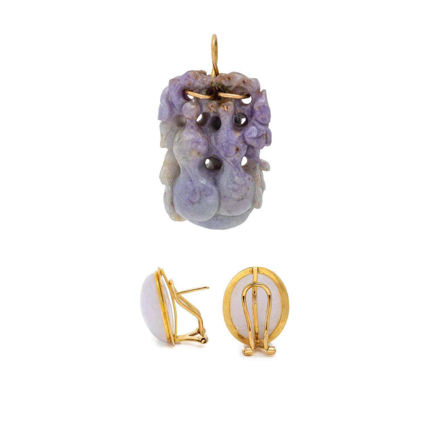 COLLECTION OF YELLOW GOLD AND LAVENDER JADE JEWELRY