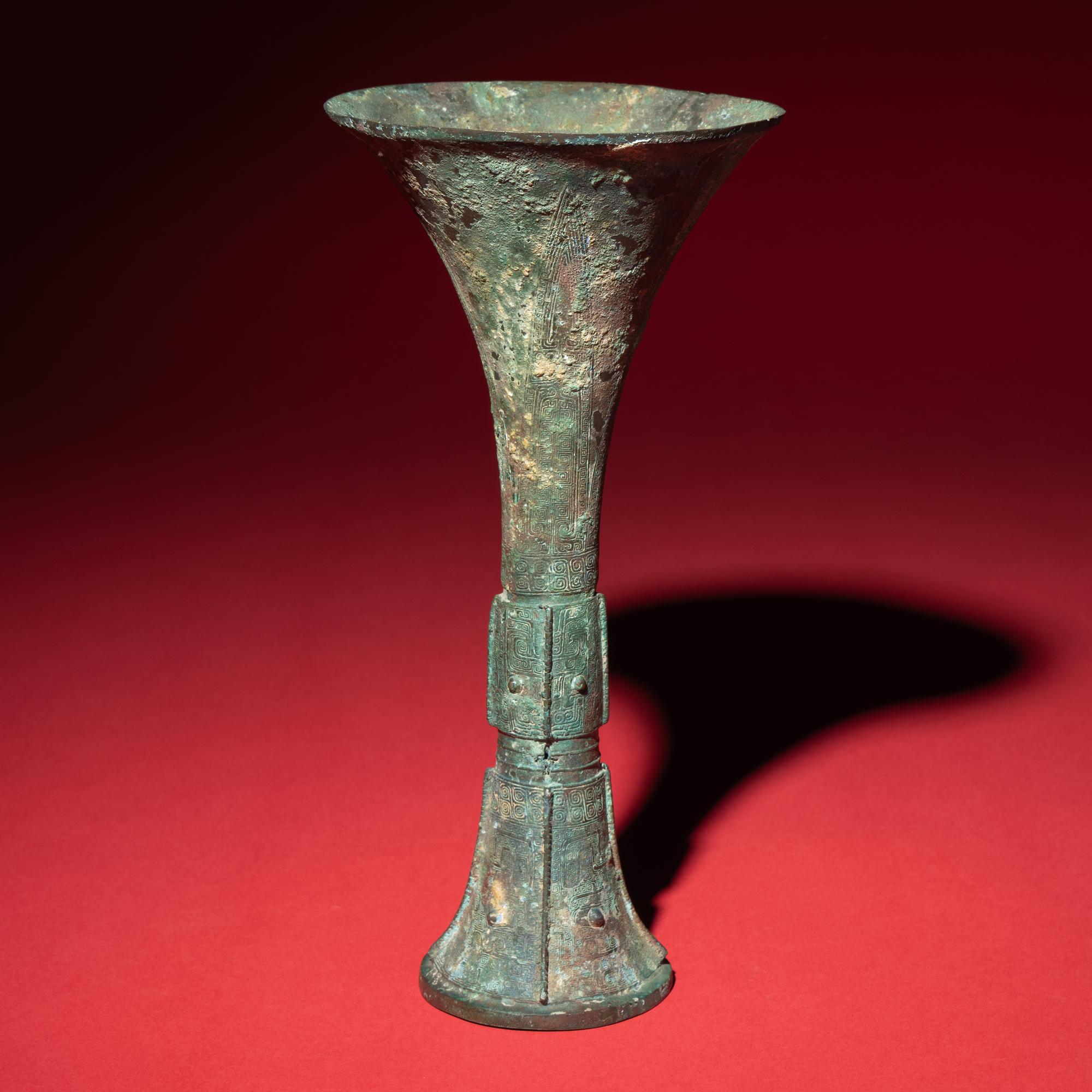 A Chinese Archaic Bronze Gu Vessel, Shang Dynasty — 商 青銅觚