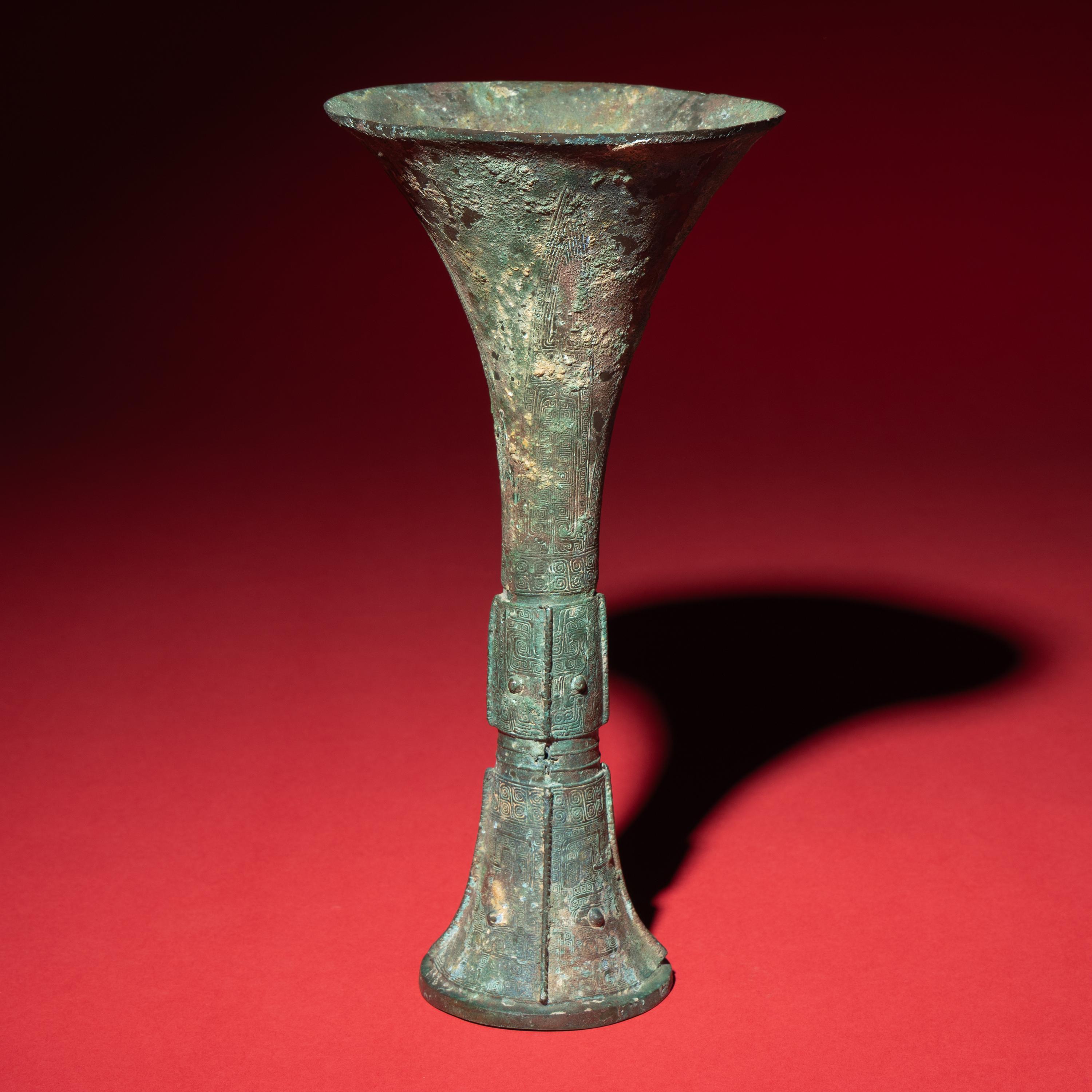 A Chinese Archaic Bronze Gu Vessel, Shang Dynasty — 商 青銅觚