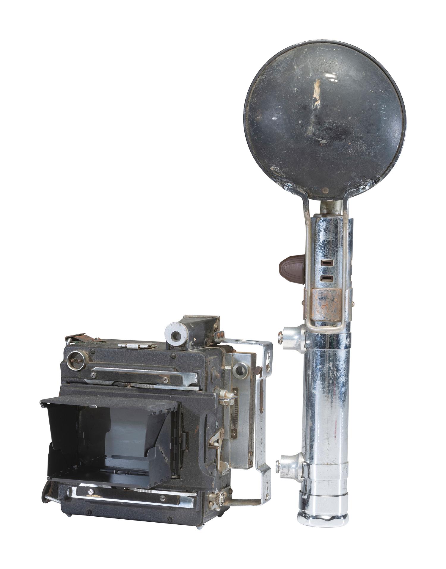 [CAMERAS]. Trio of Graflex and Speed Graphic cameras.