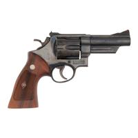 **Smith & Wesson Model 29-2 with Presentation Case and Accessories