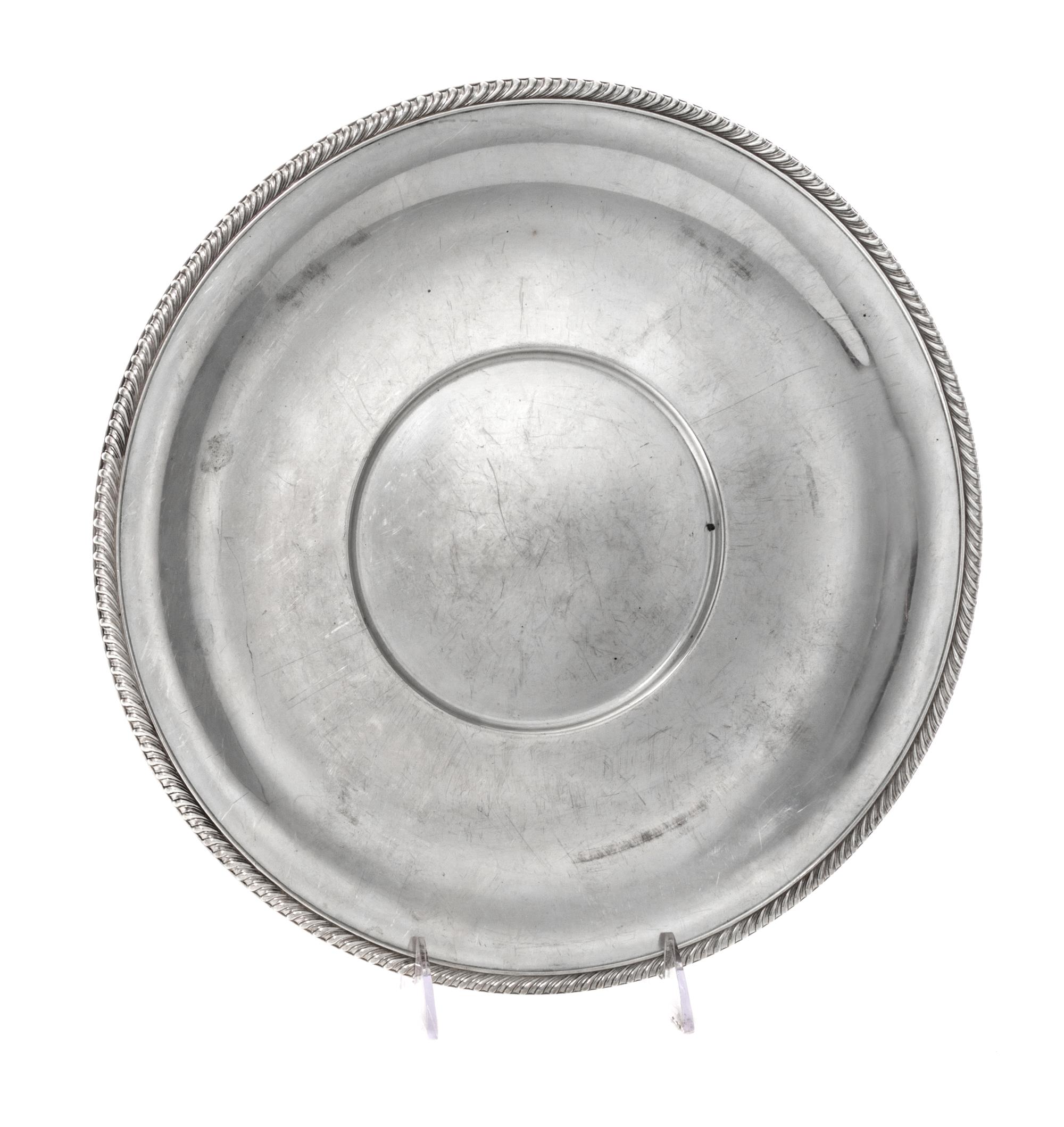 An American Silver Charger, International Silver Co., Meriden, CT Mid 20th Century, circular with gadrooned rim.