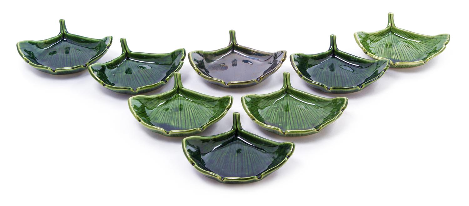 Twenty Porcelain Leaf-Form Bowls Length of largest 5 1/2 inches. — 20TH CENTURY